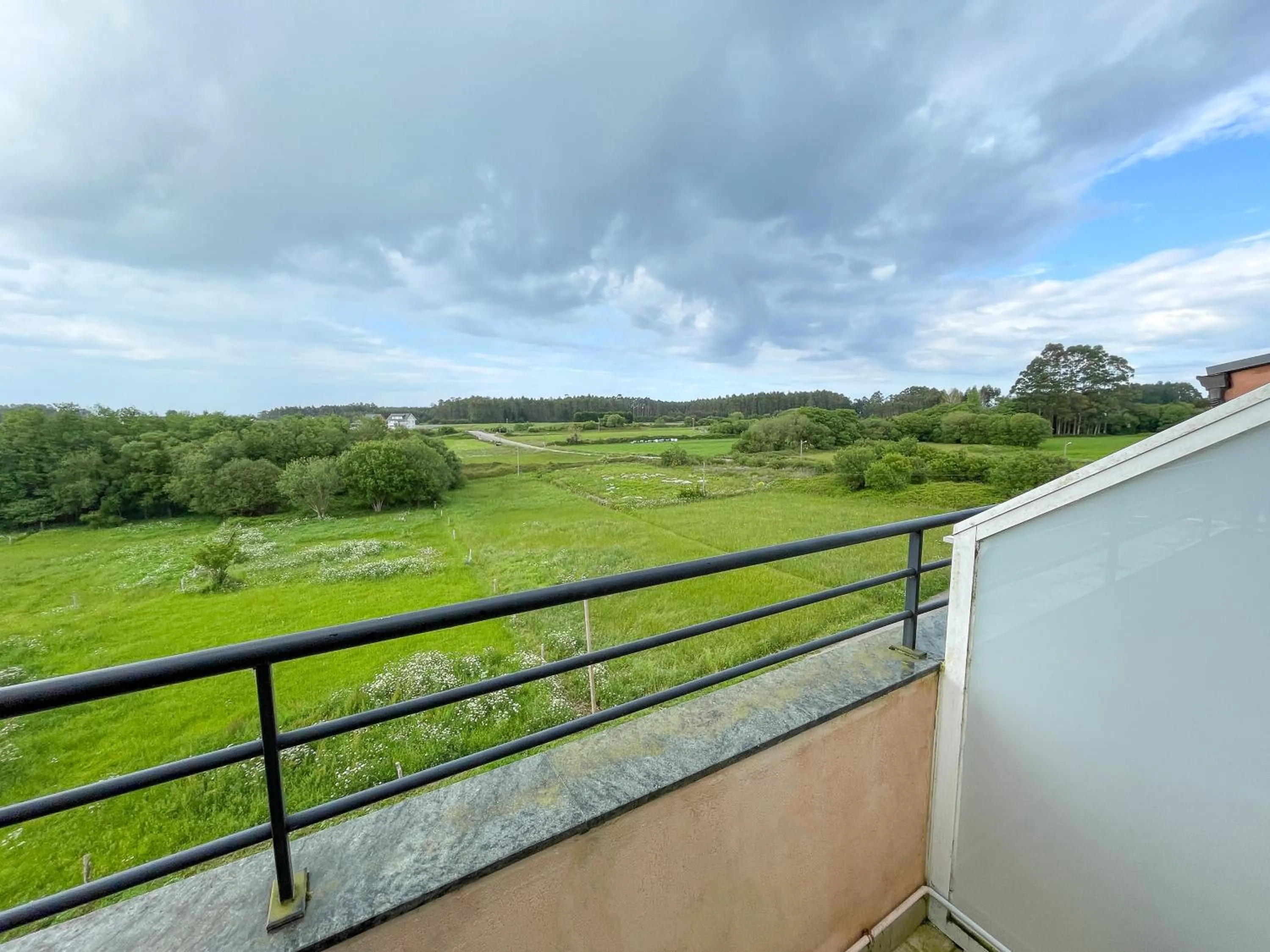 Spring in Alojamientos Playa de las Catedrales 3000