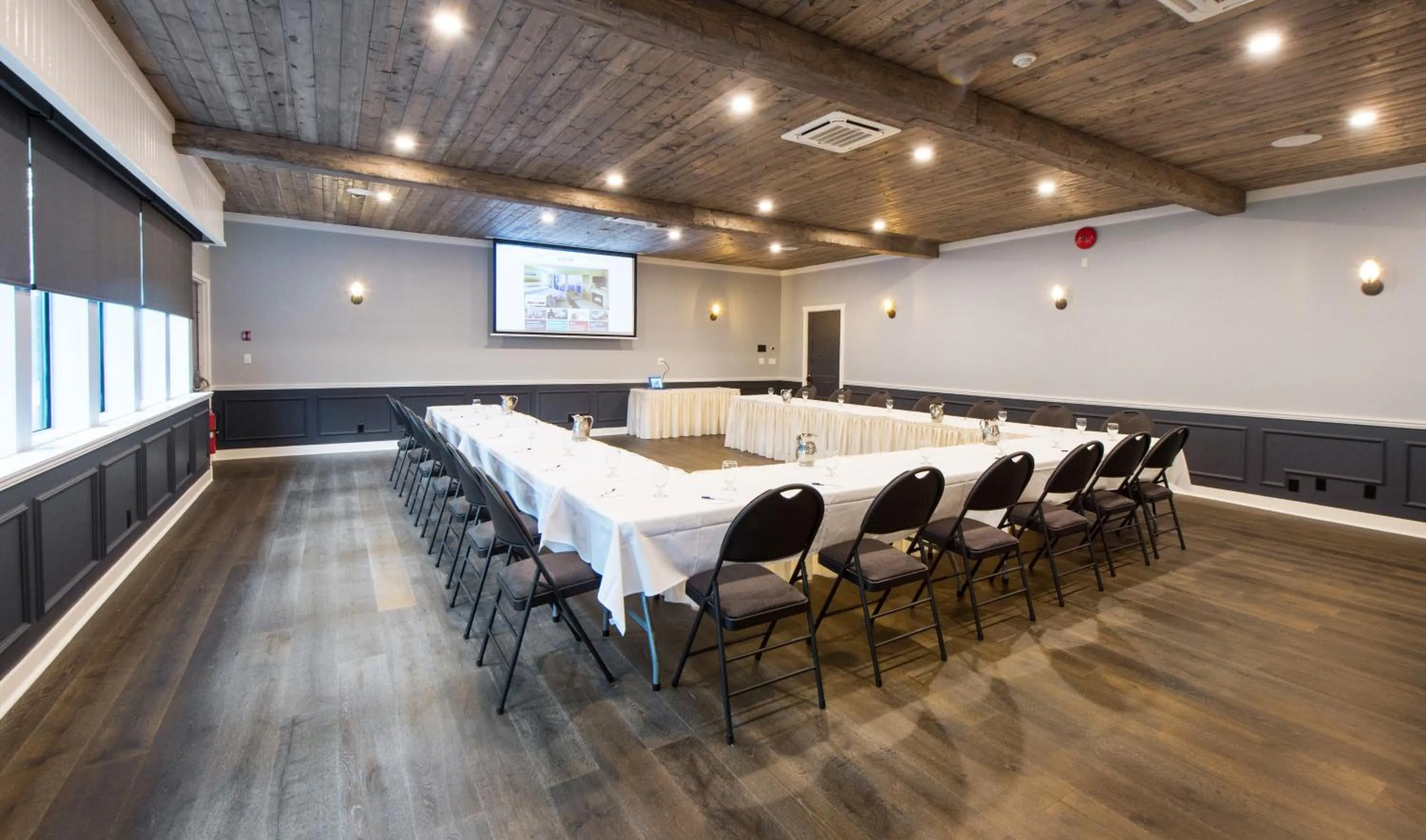Meeting/conference room in Kingfisher Pacific Resort & Spa