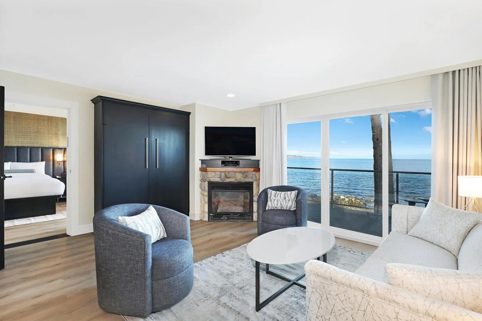 Bed in Kingfisher Pacific Resort & Spa