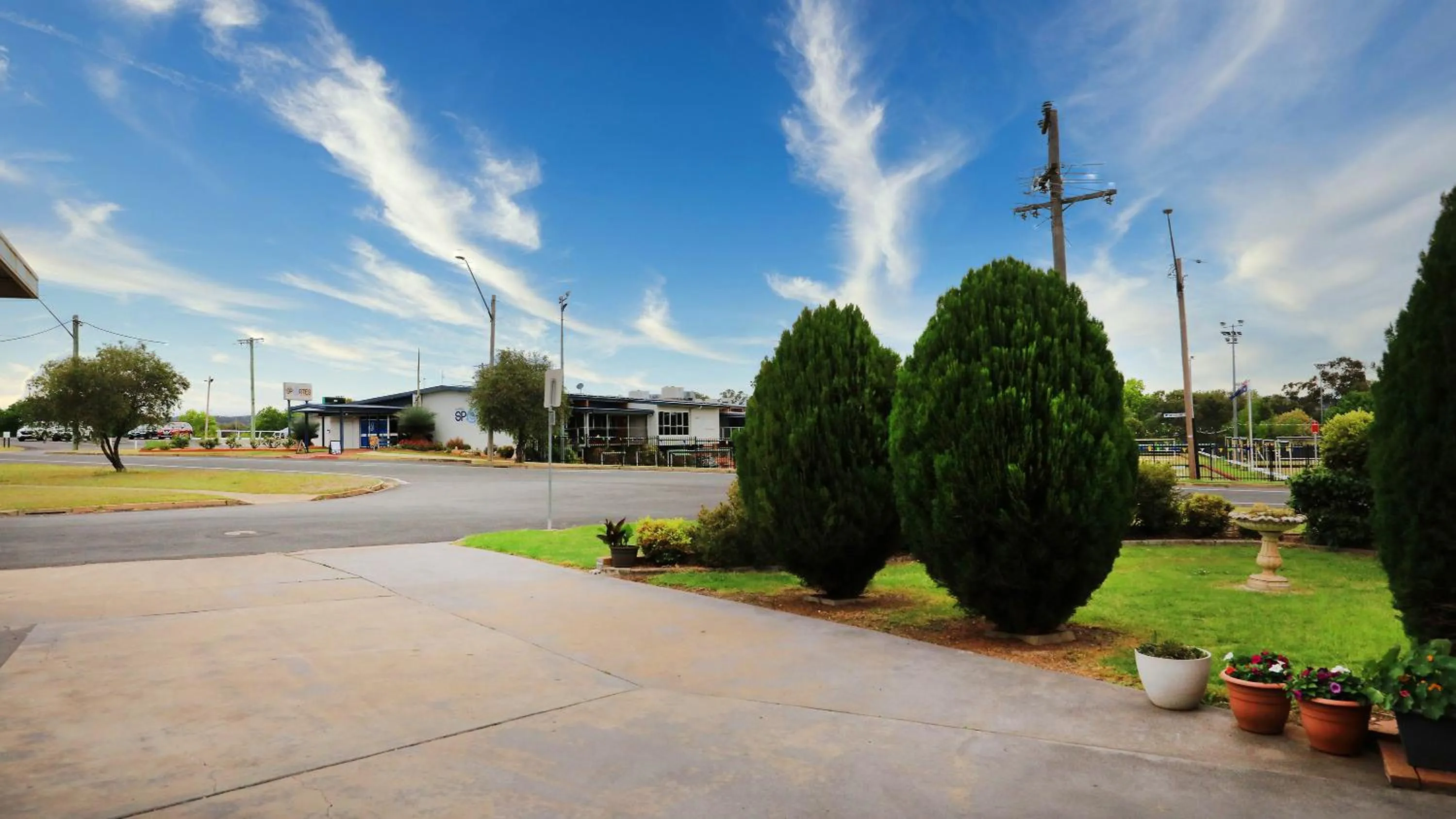 Neighbourhood in Sapphire City Motor Inn