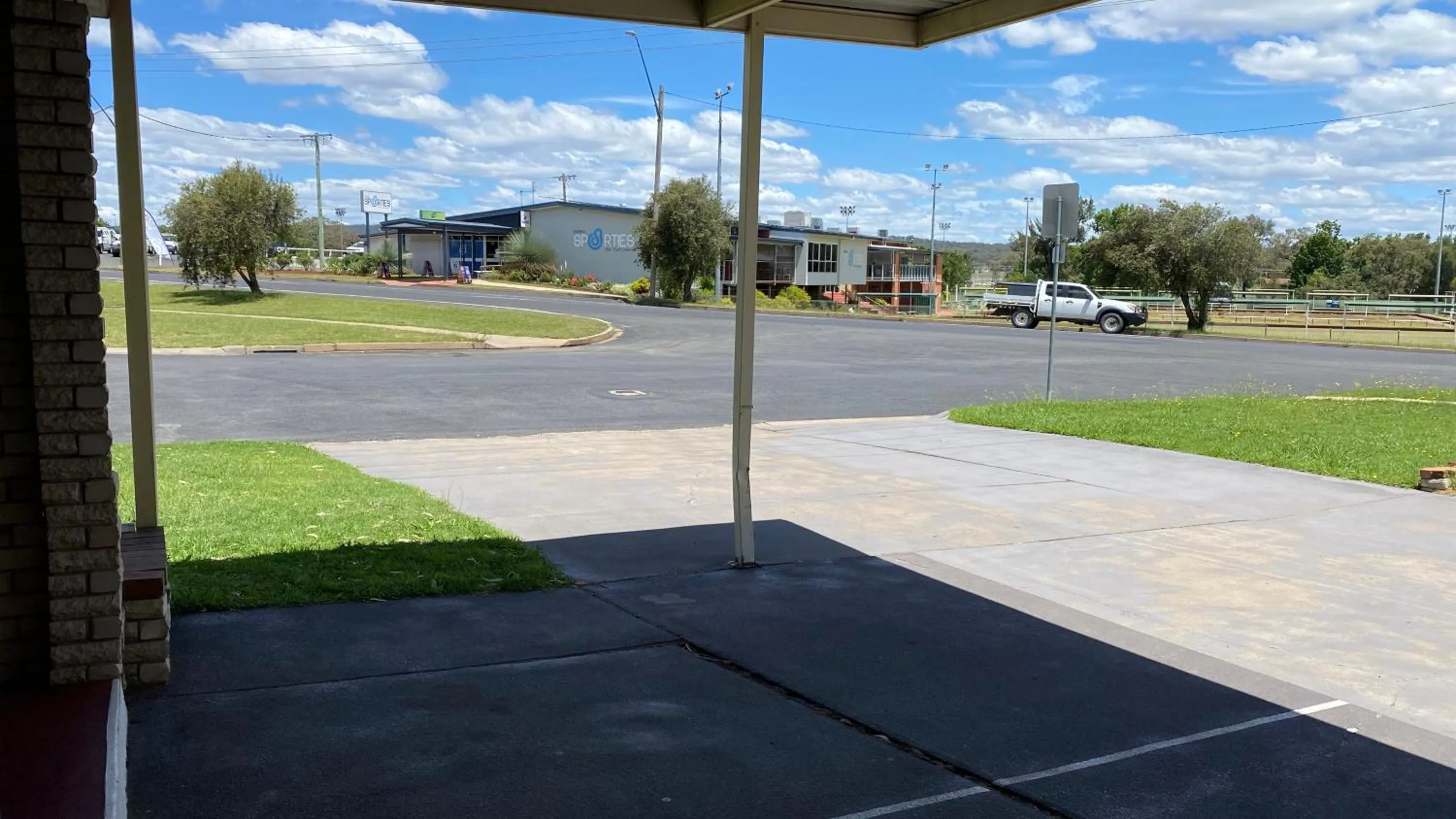 Property building in Sapphire City Motor Inn