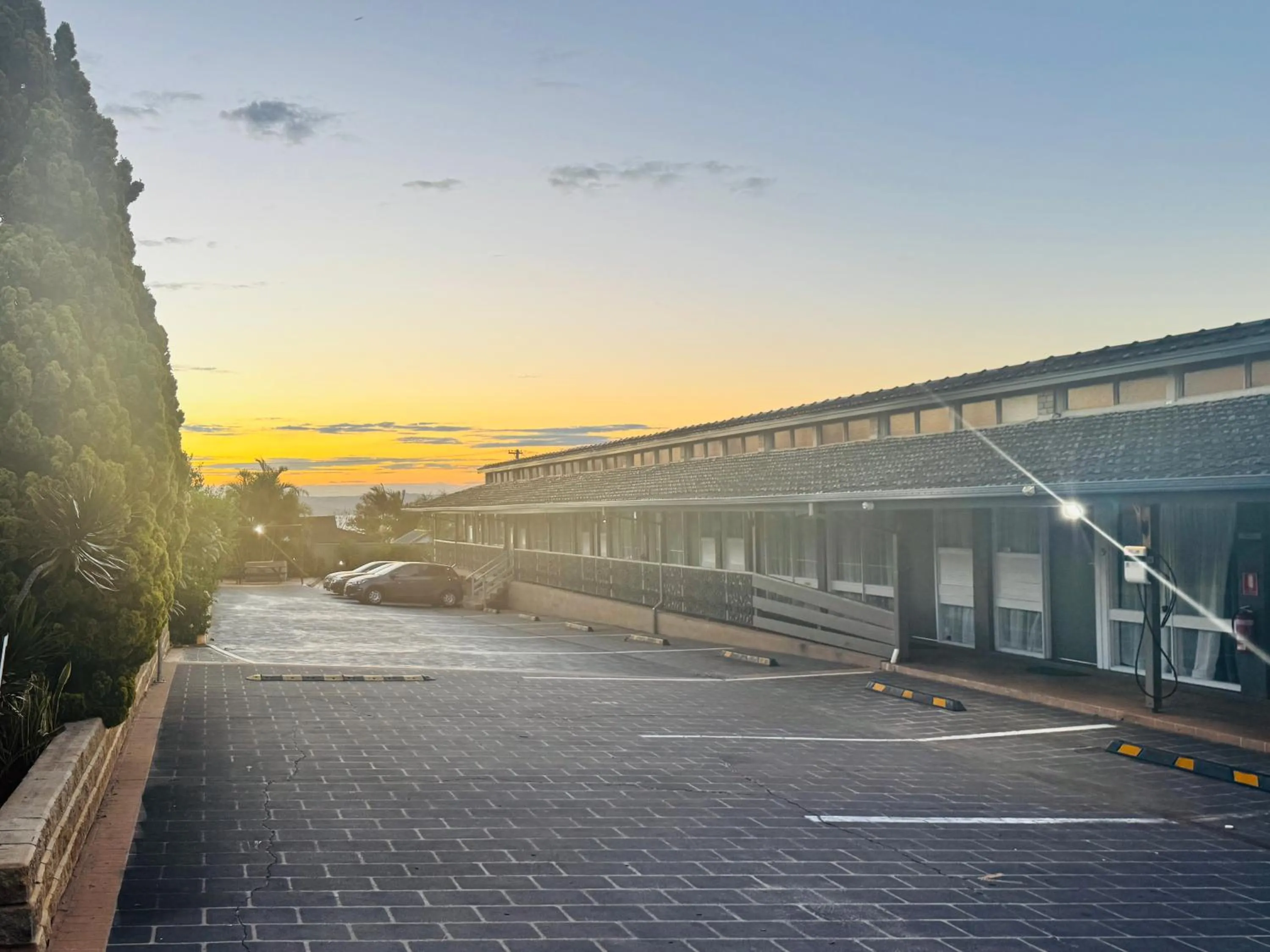 Sunset in Jetty Motel The Entrance