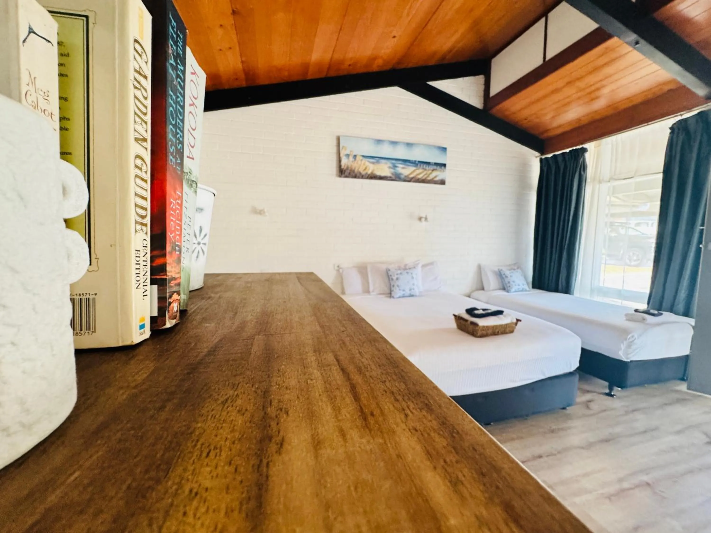 Bedroom in Jetty Motel The Entrance