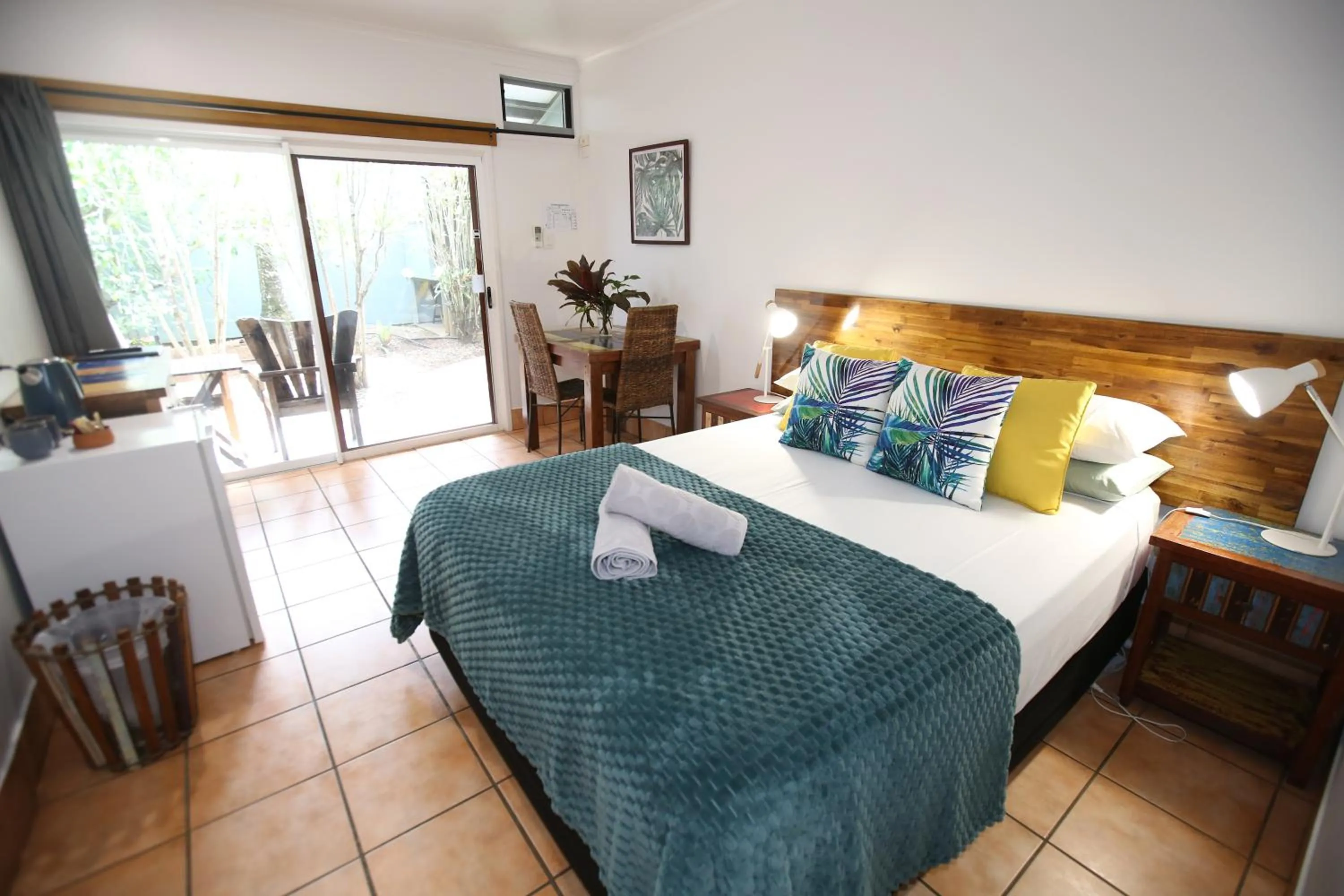 Bed in Rainforest Motel