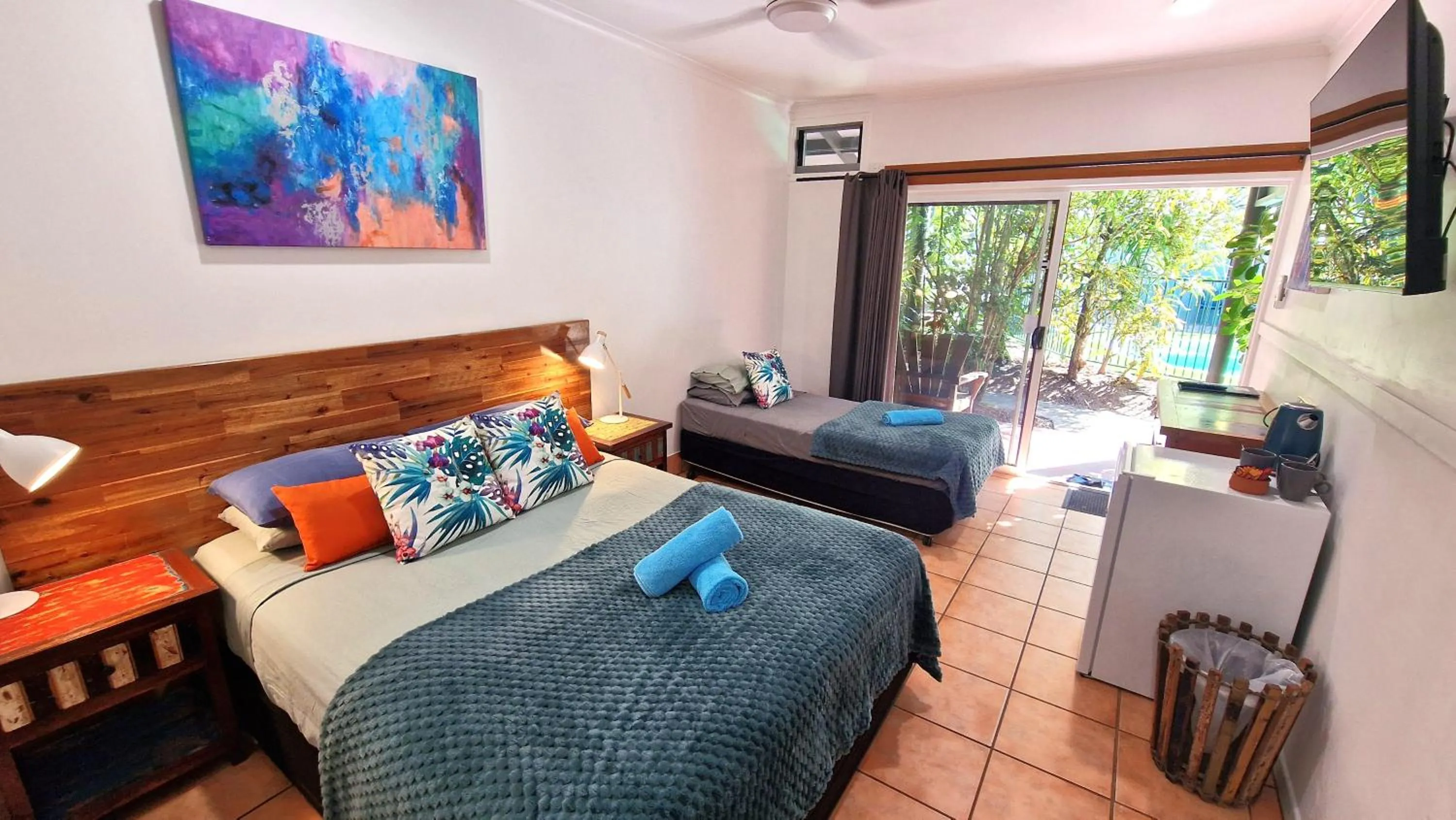 Bed in Rainforest Motel