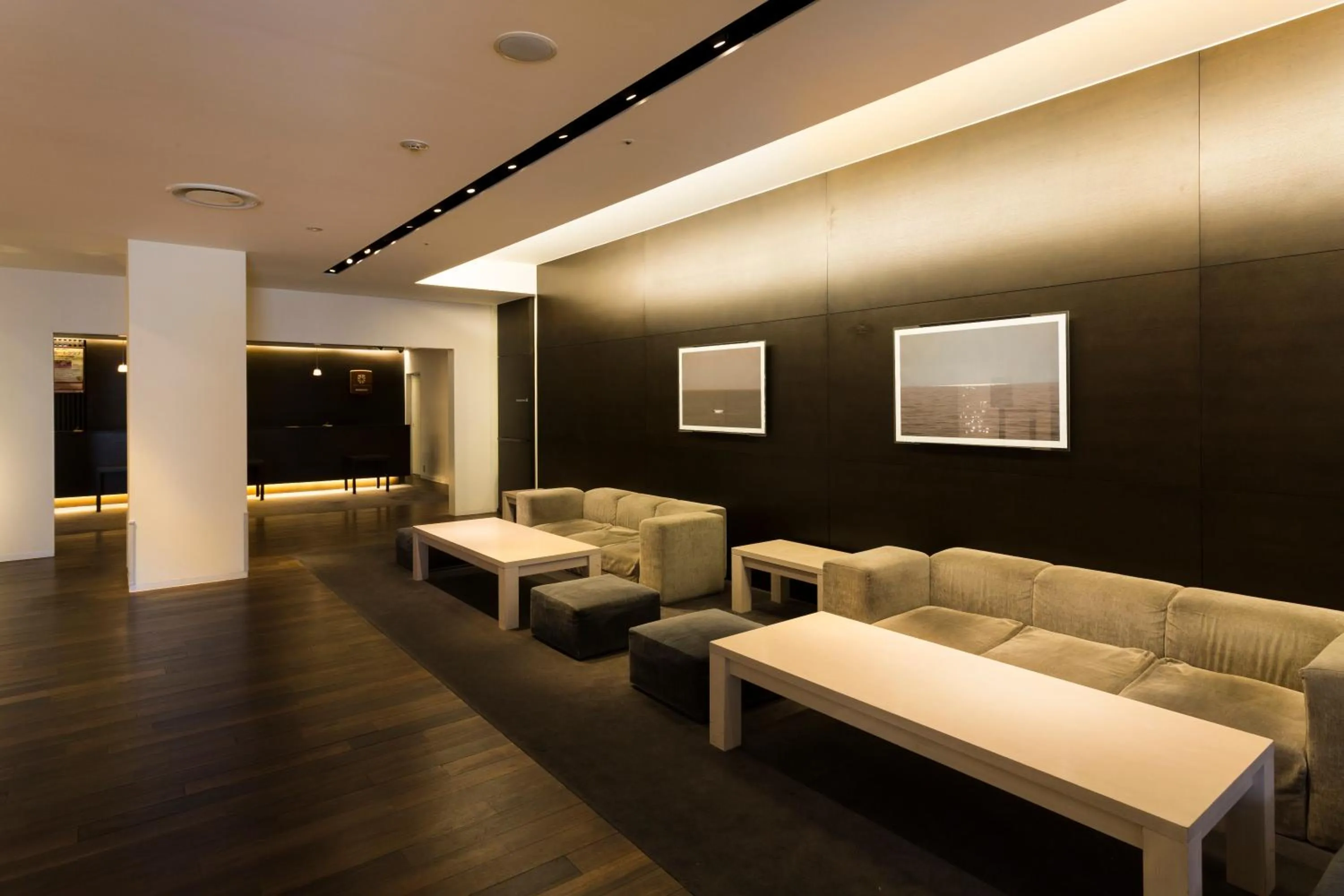 Lobby or reception in Hotel Sunroute Tokushima