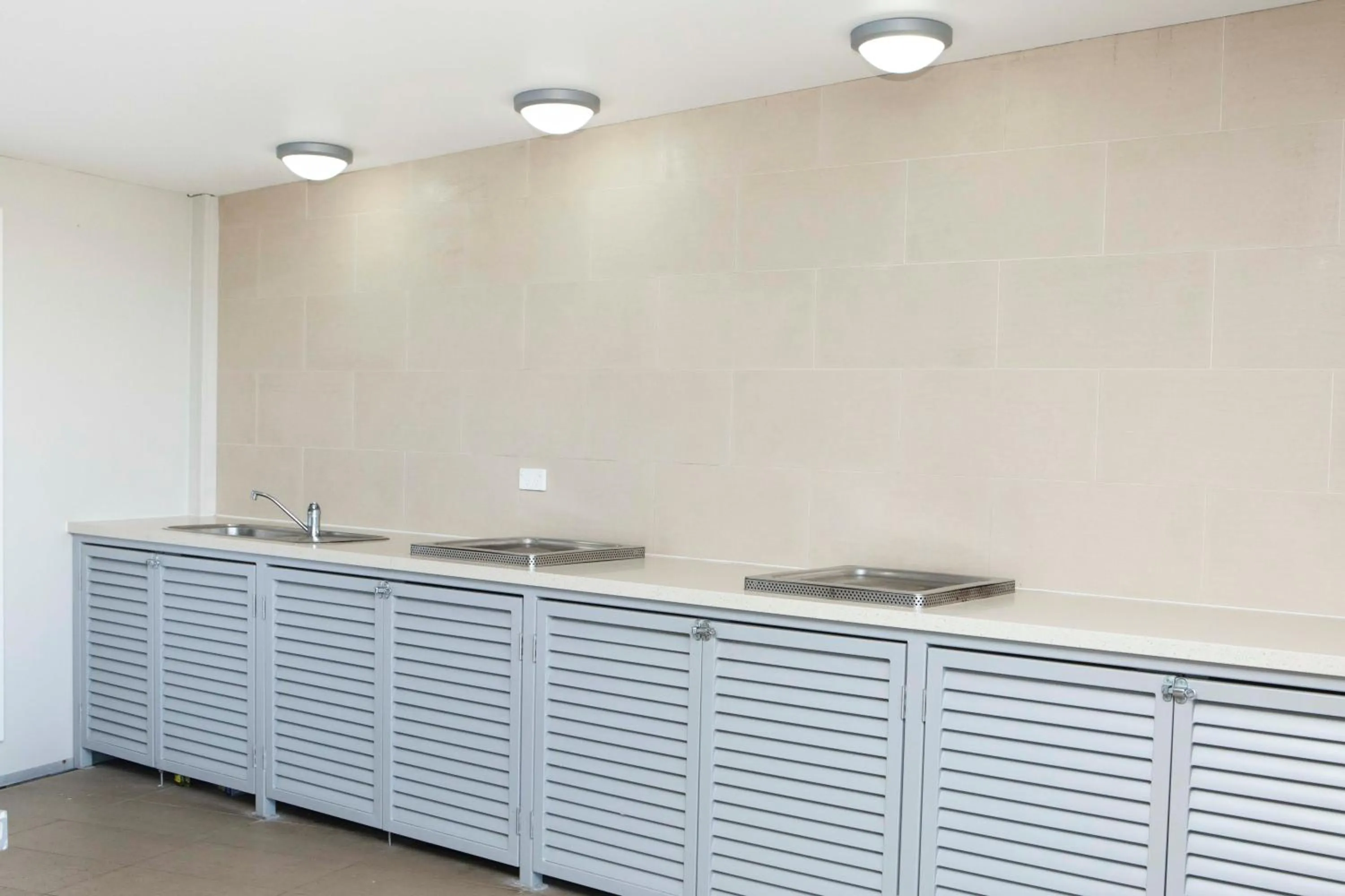 BBQ facilities in Pacific Plaza Apartments