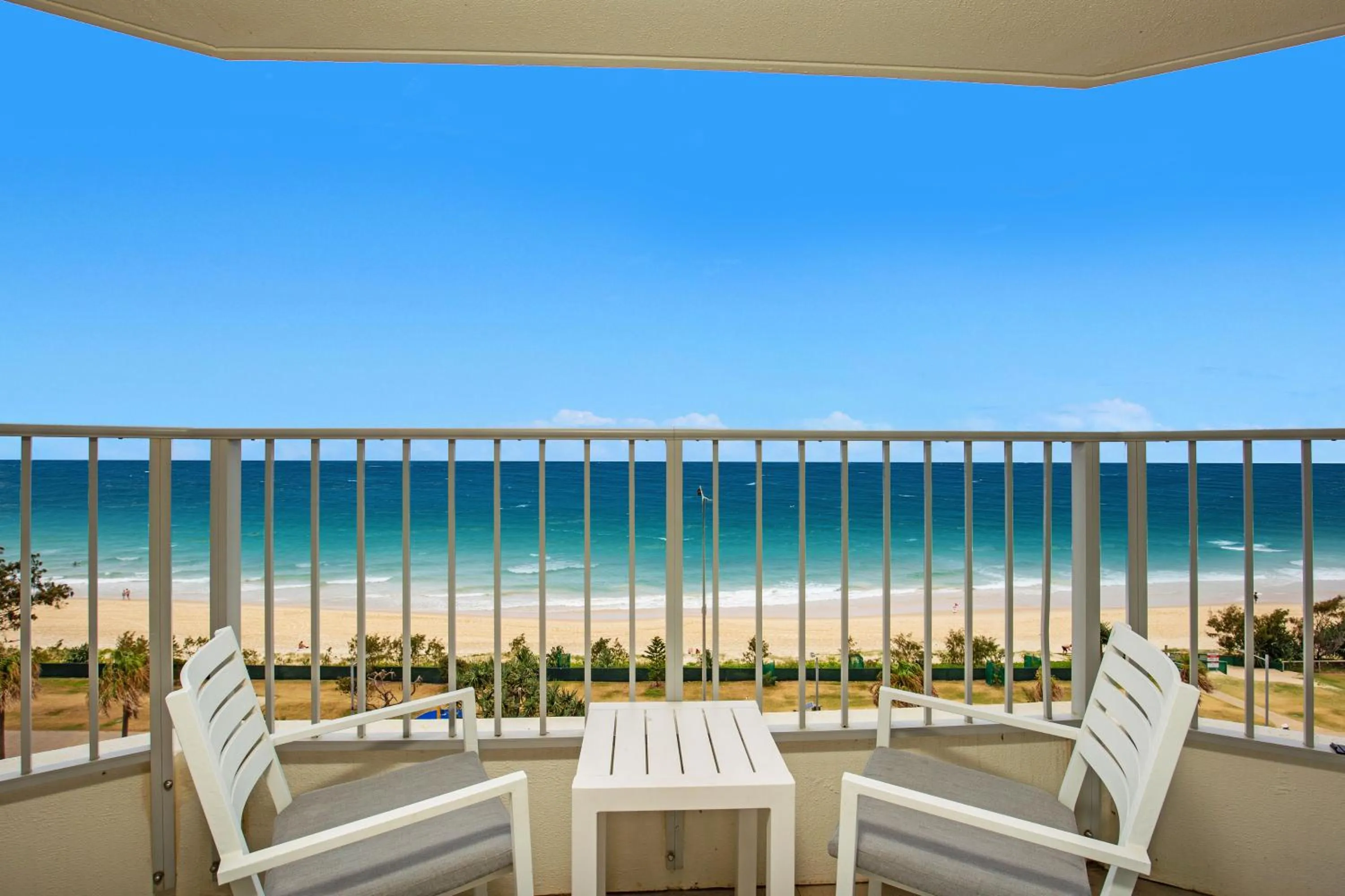 Balcony/Terrace in Pacific Plaza Apartments