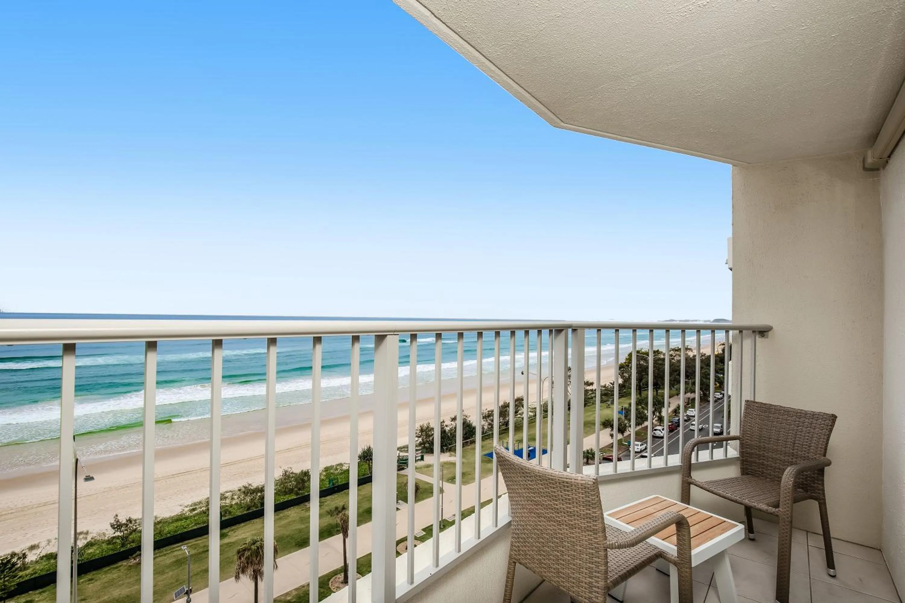 Pacific Plaza Apartments