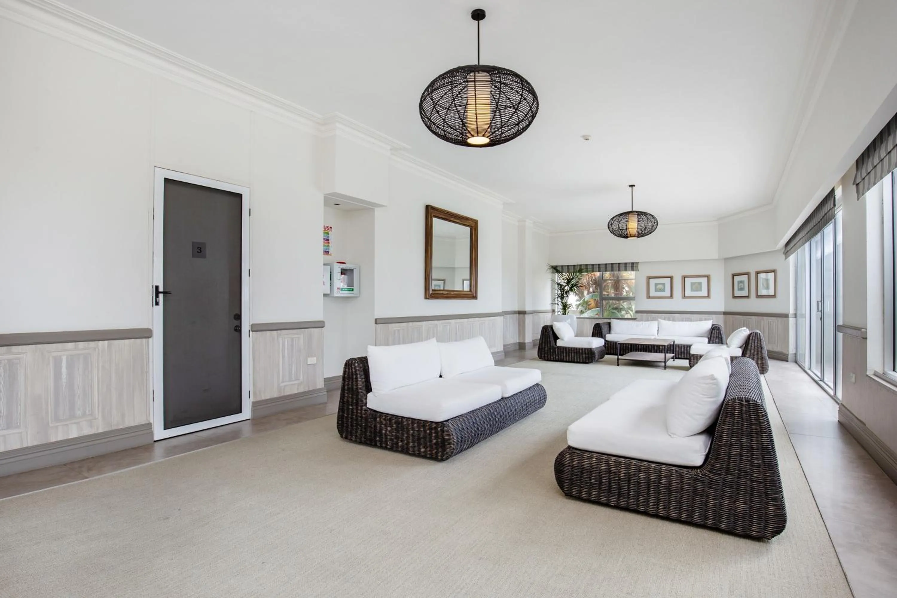 Lobby or reception, Bed in Pacific Plaza Apartments