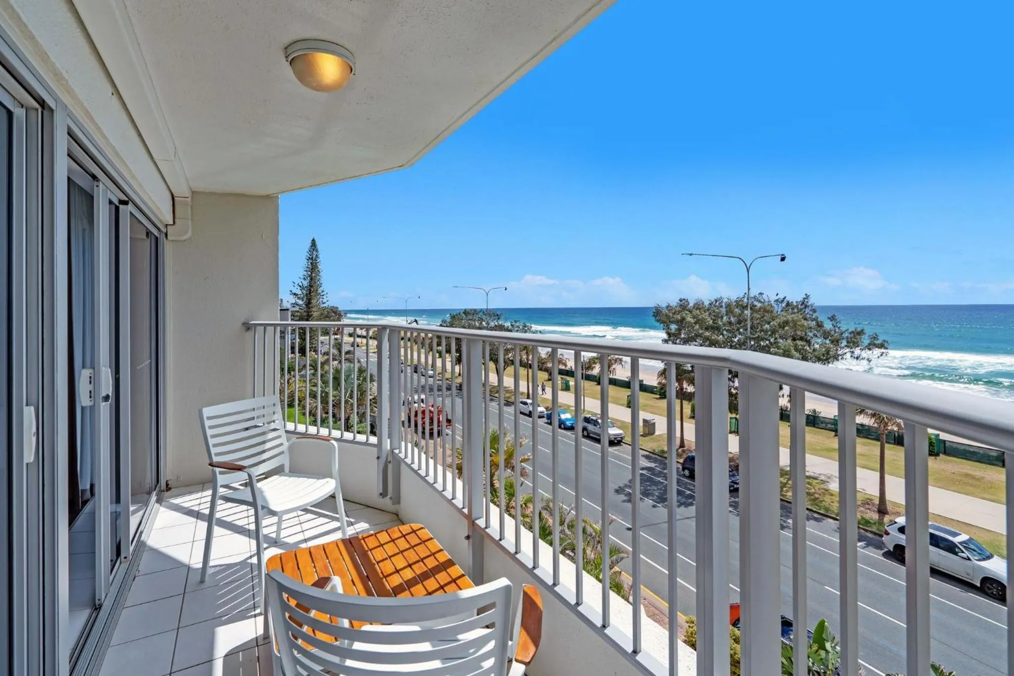 Pacific Plaza Apartments