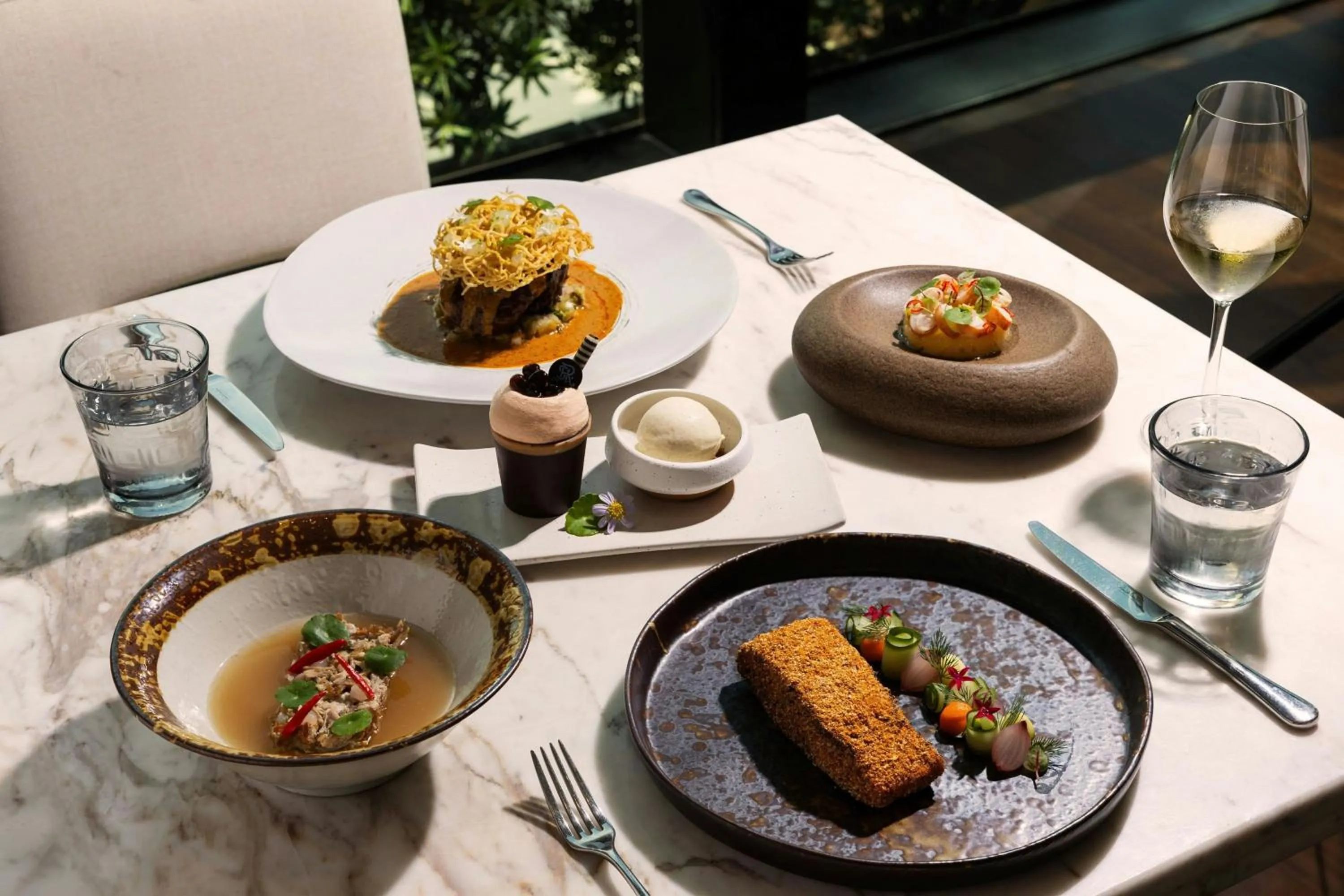 Restaurant/places to eat in The St. Regis Bangkok