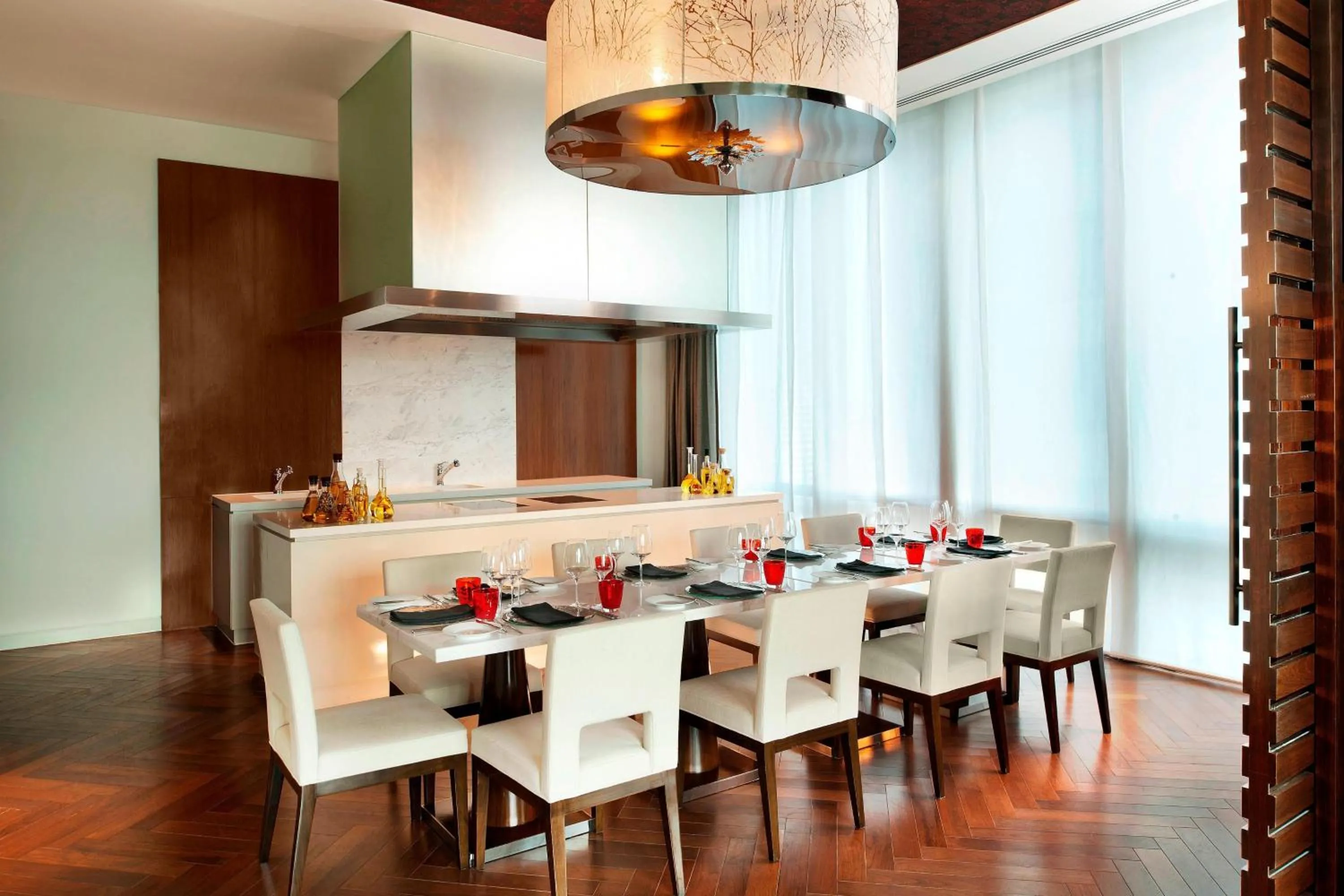 Restaurant/places to eat in The St. Regis Bangkok