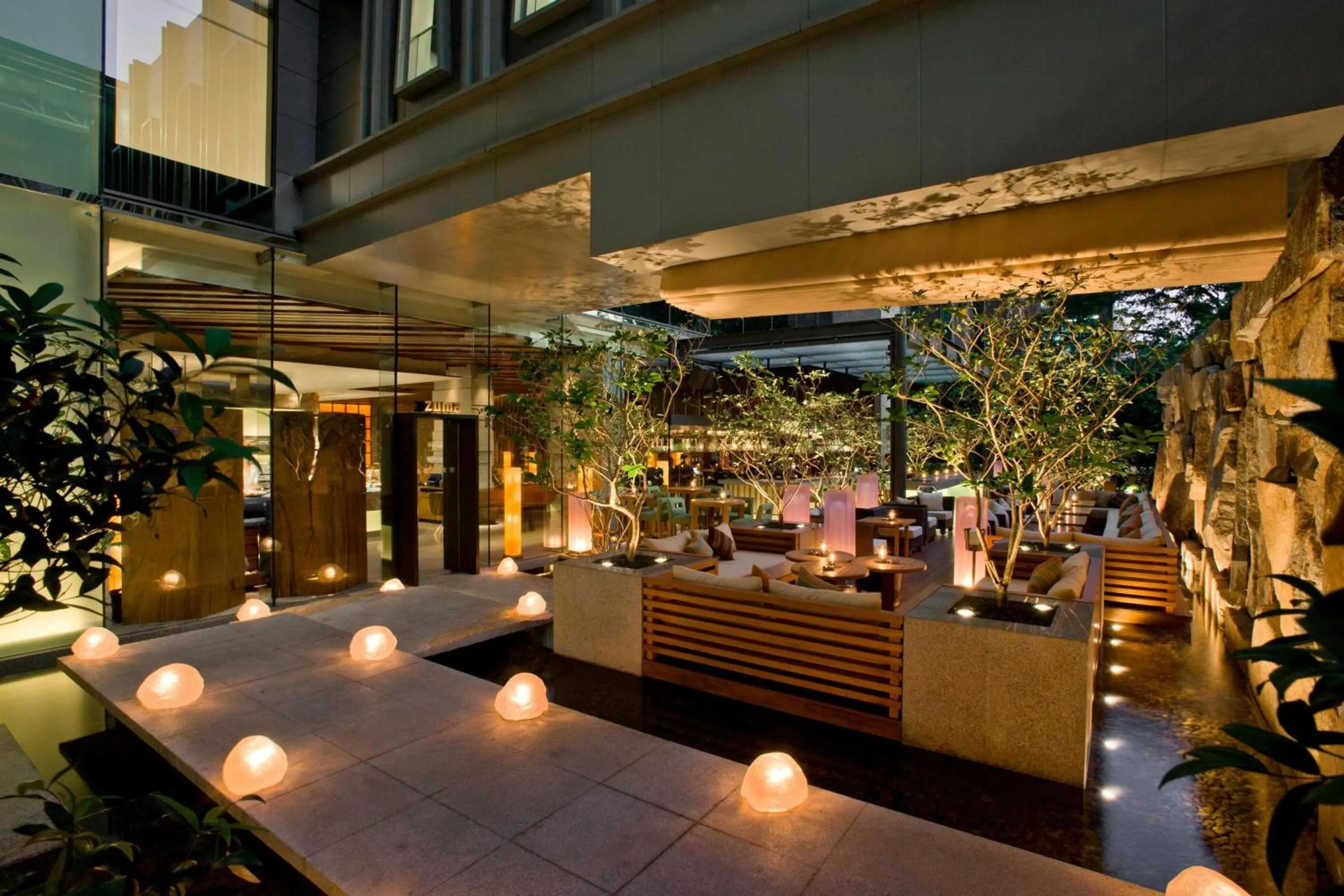 Restaurant/places to eat in The St. Regis Bangkok