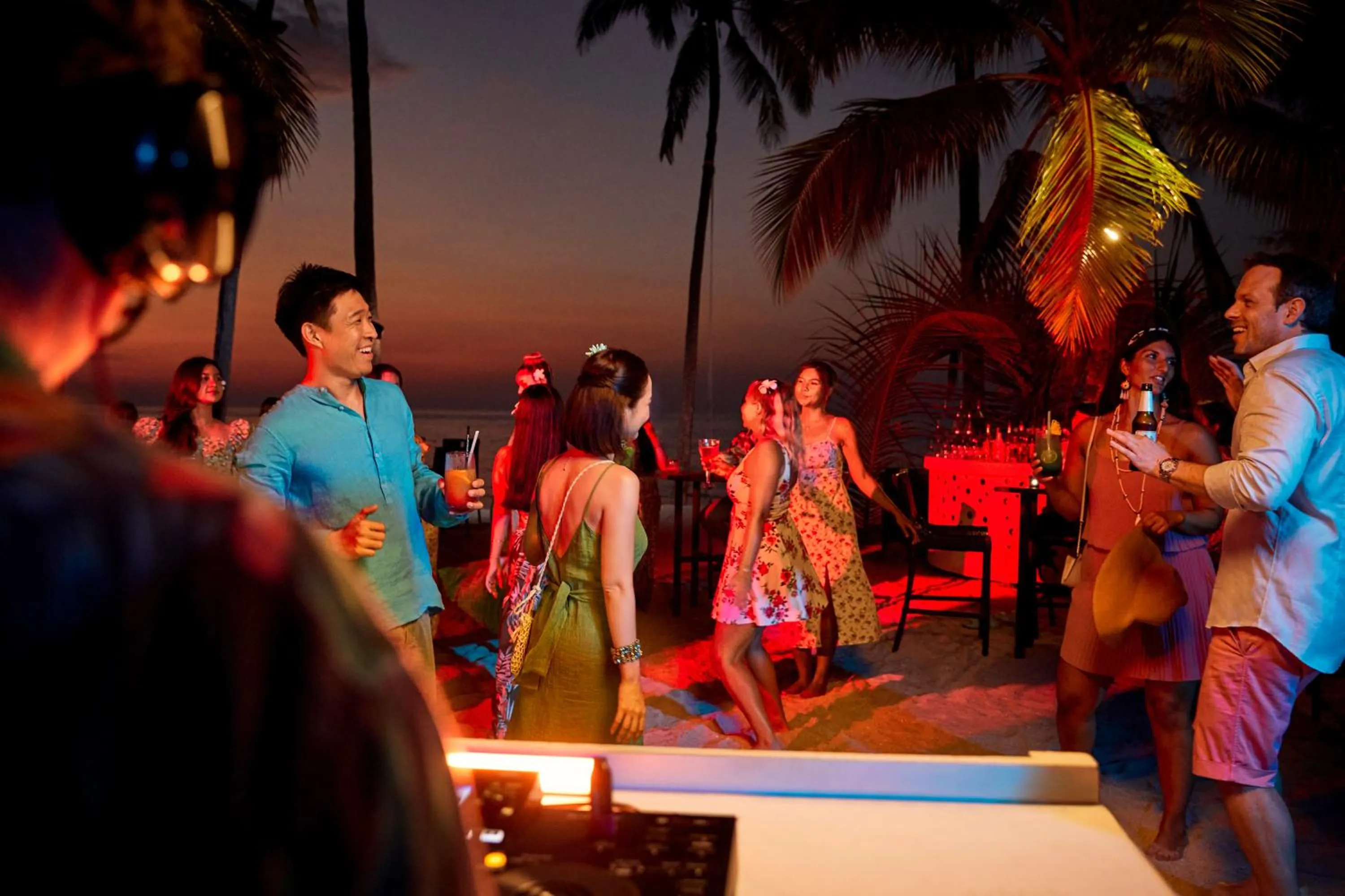 Nightclub / DJ in ROBINSON KHAO LAK