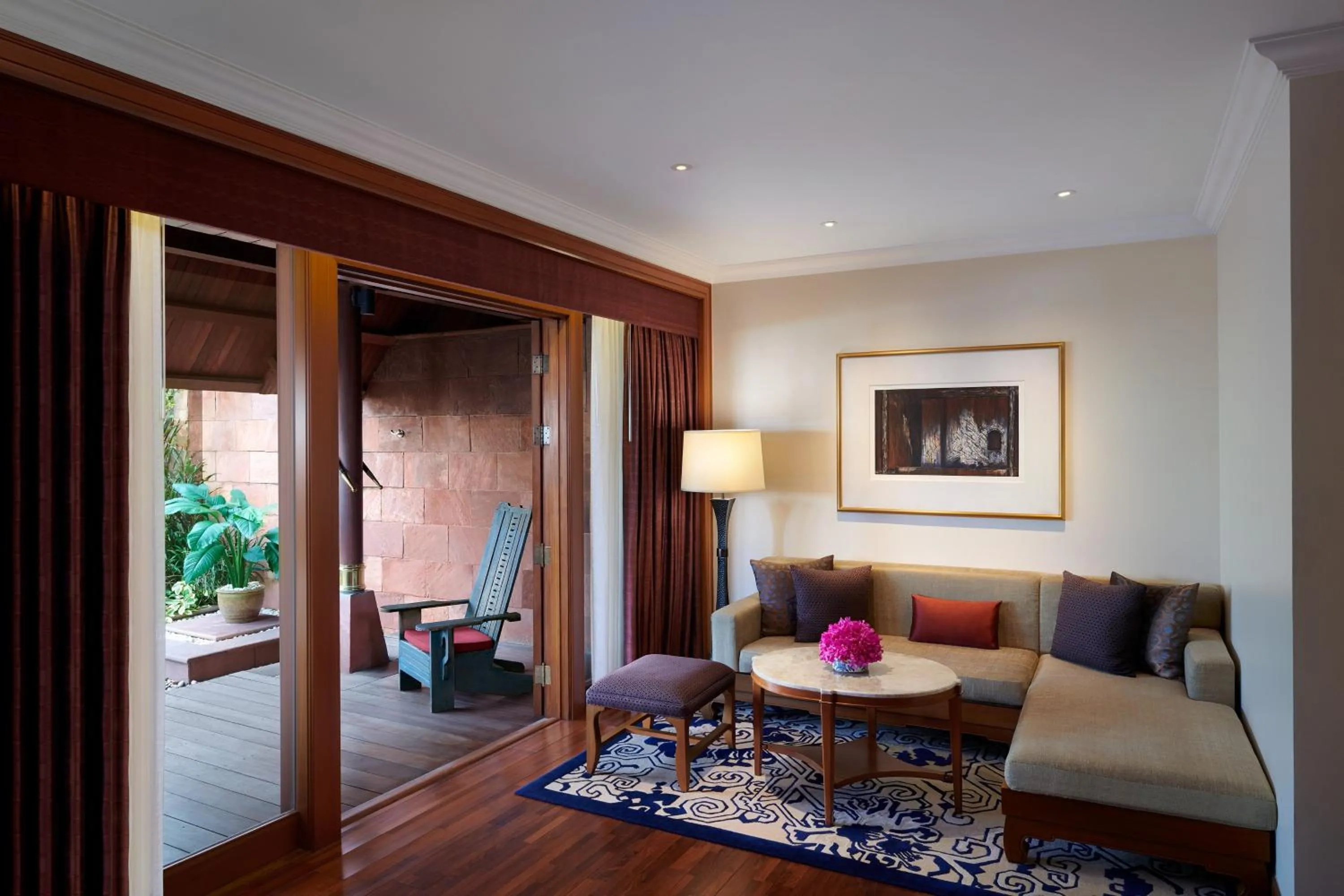 Living room in Sheraton Grande Sukhumvit, a Luxury Collection Hotel, Bangkok