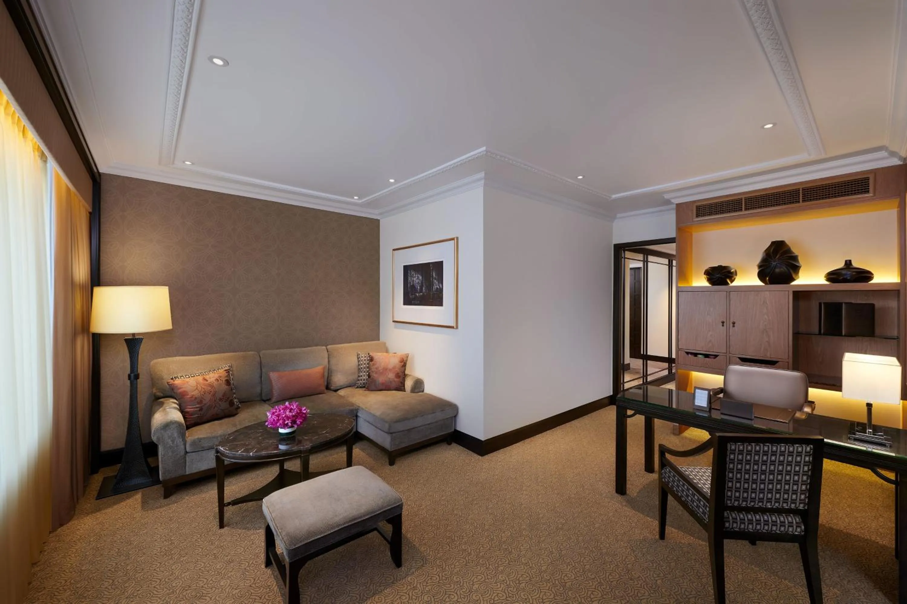 Living room in Sheraton Grande Sukhumvit, a Luxury Collection Hotel, Bangkok