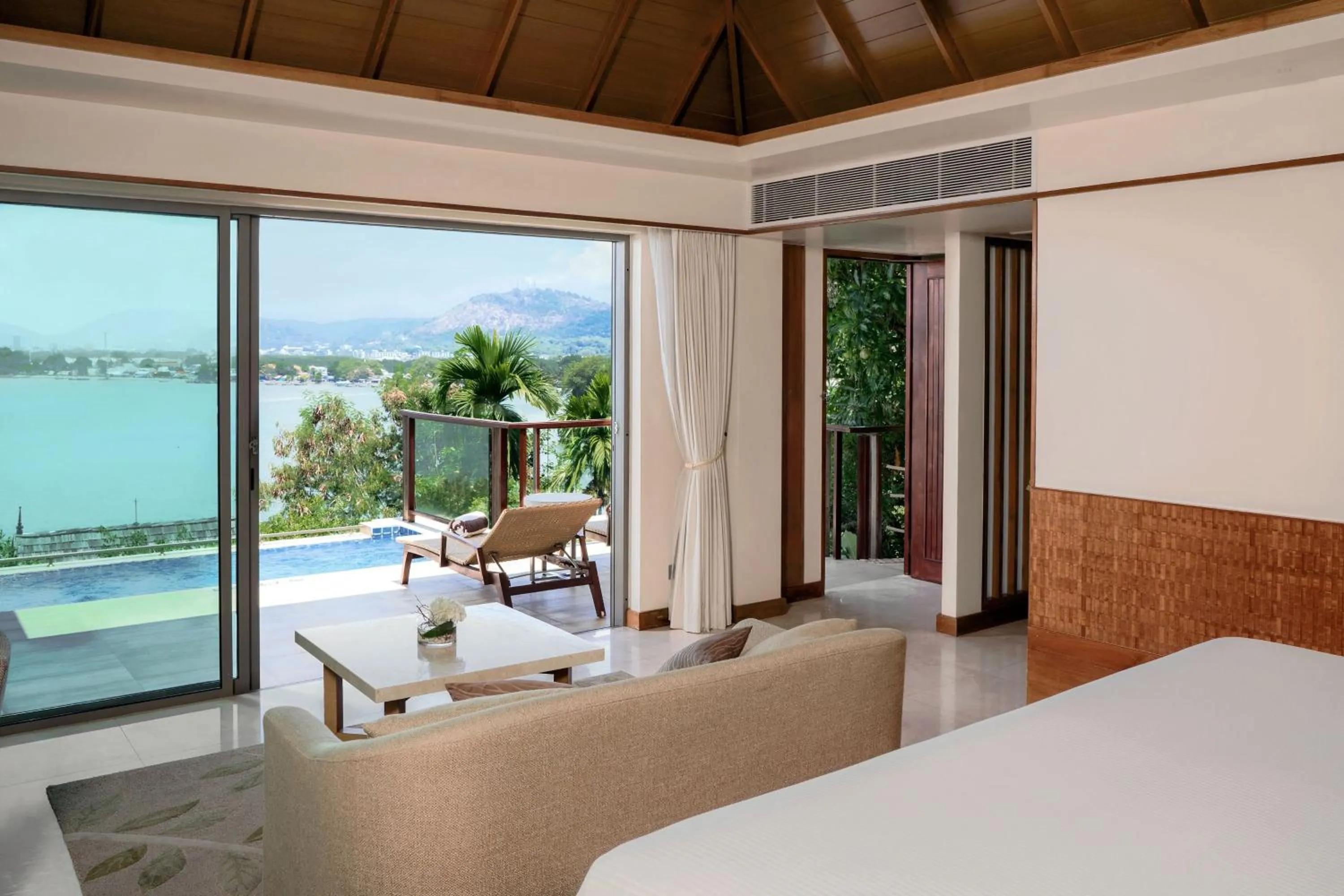 Swimming pool, Bed in The Westin Siray Bay Resort & Spa, Phuket