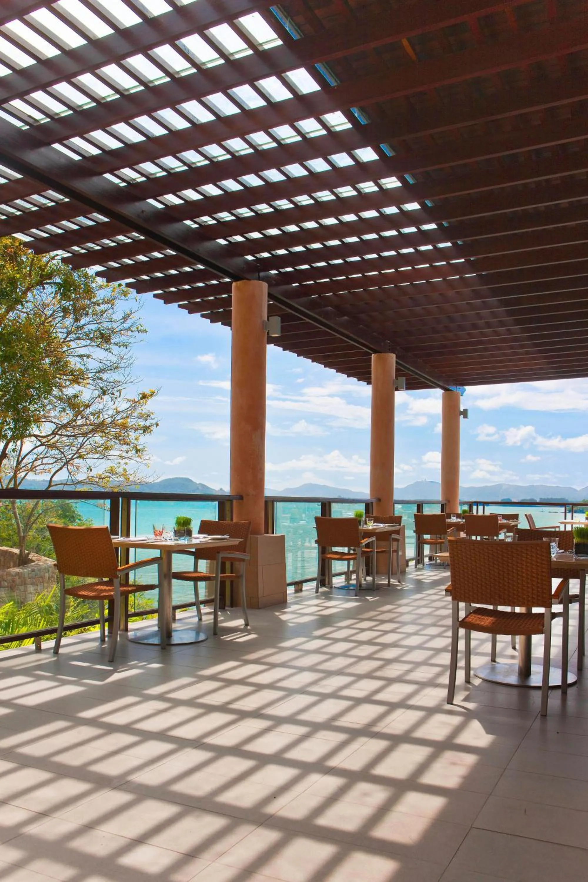 Restaurant/places to eat in The Westin Siray Bay Resort & Spa, Phuket