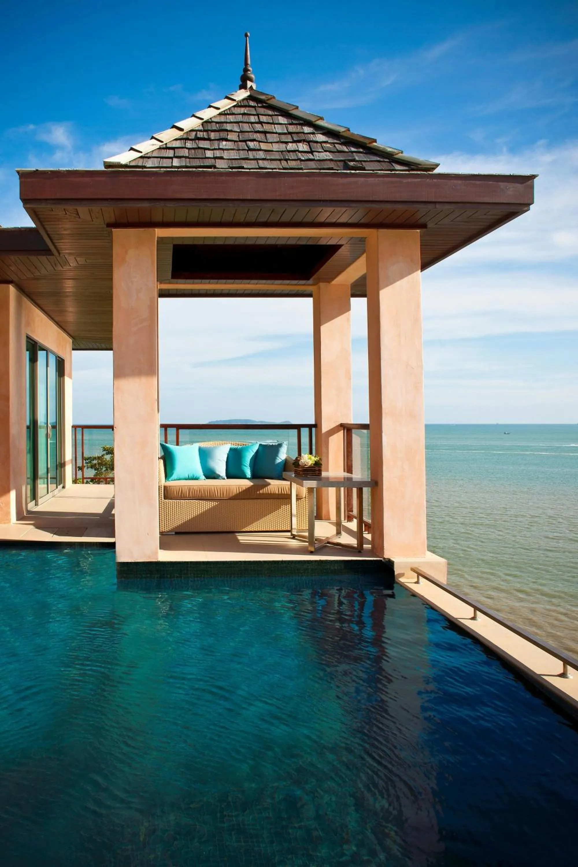 Swimming pool in The Westin Siray Bay Resort & Spa, Phuket