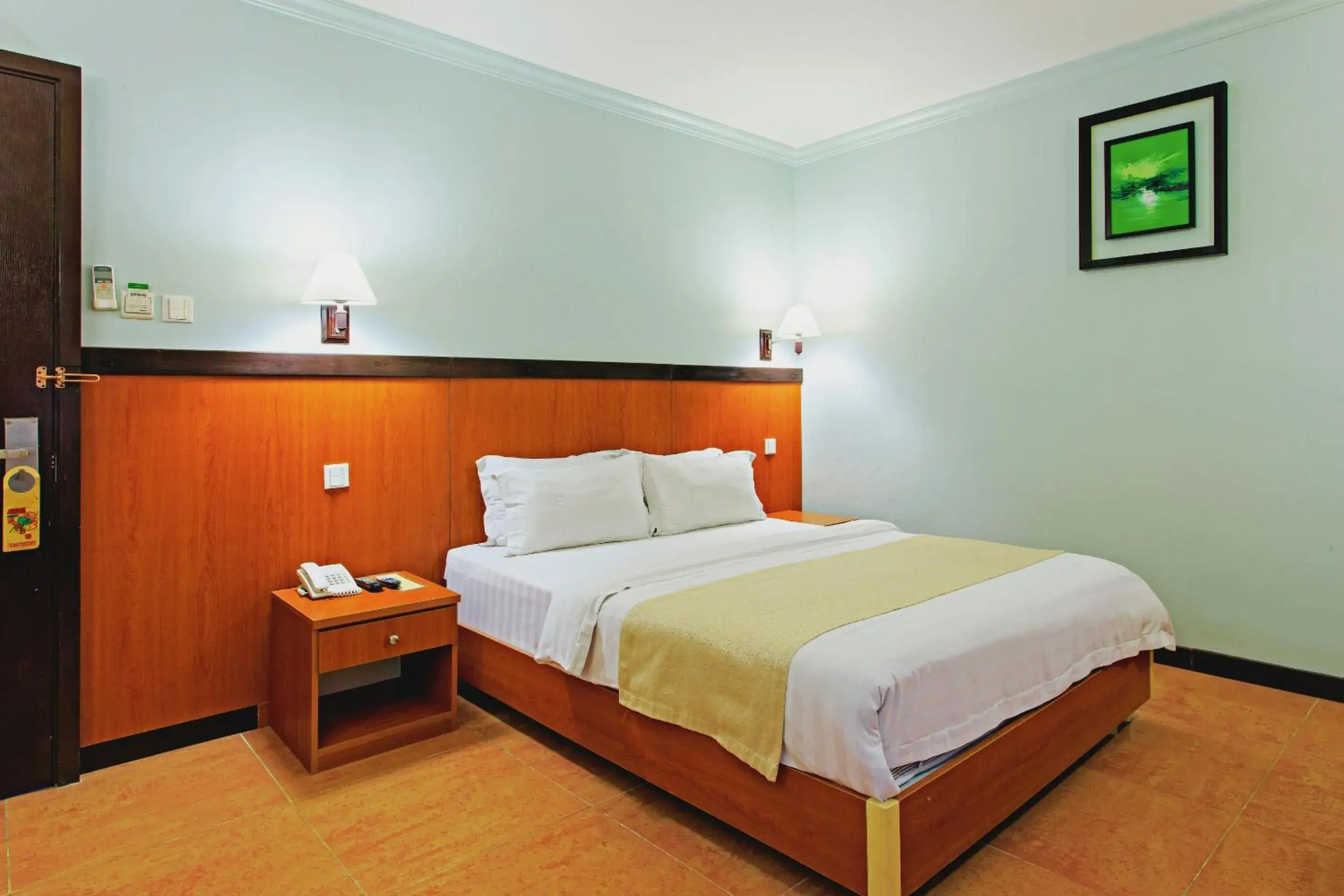 Deluxe Queen Room in The Orchard Cebu Hotel & Suites powered by Cocotel Deluxe Queen Room in The Orchard Cebu Hotel & Suites powered by Cocotel