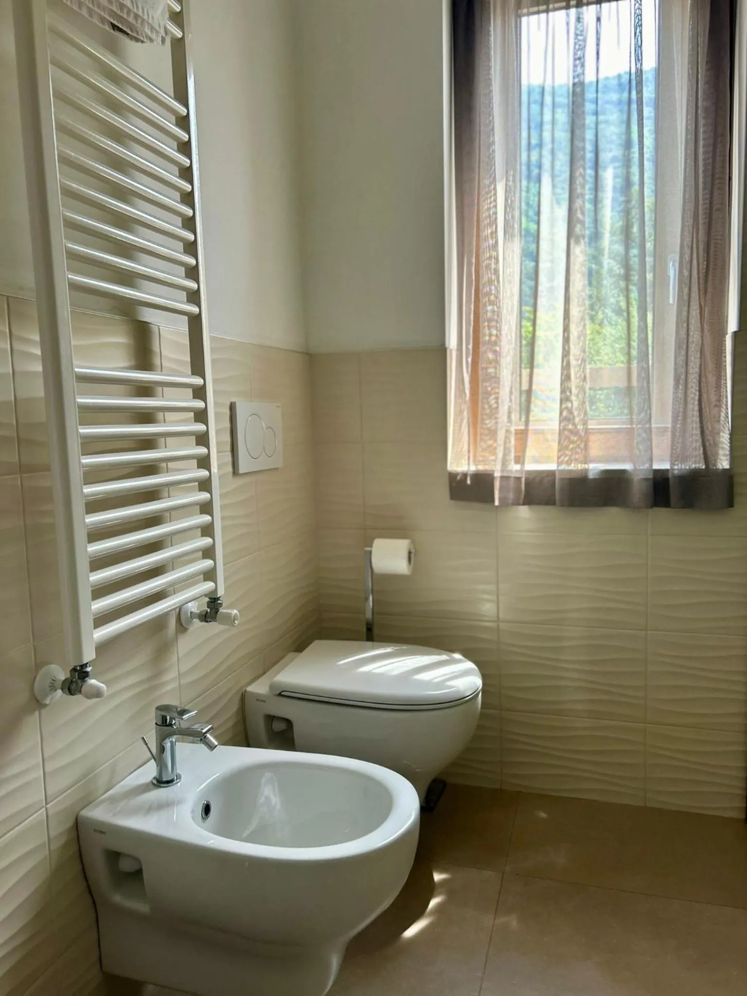 Bathroom in Hotel Maloia