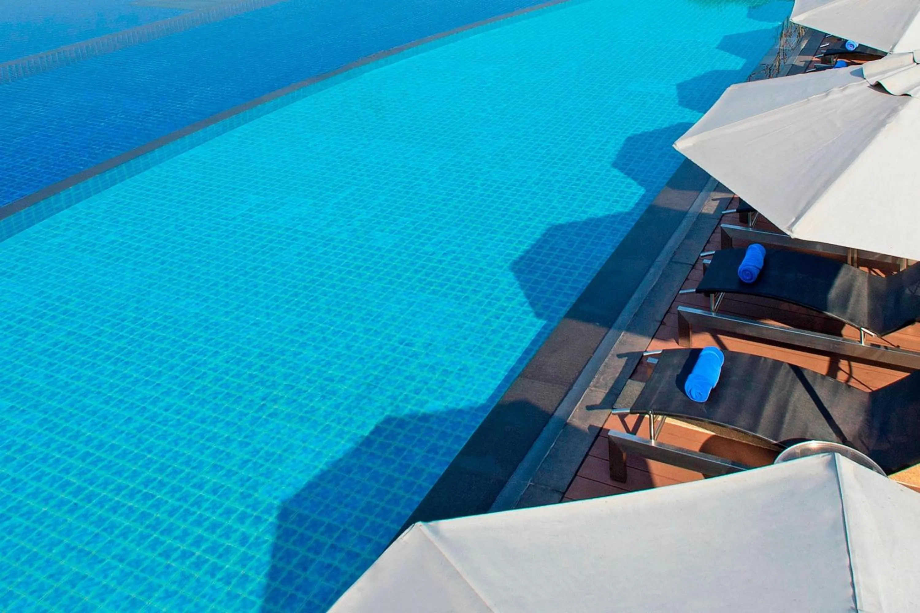 Swimming pool in Le Meridien Chiang Rai Resort, Thailand