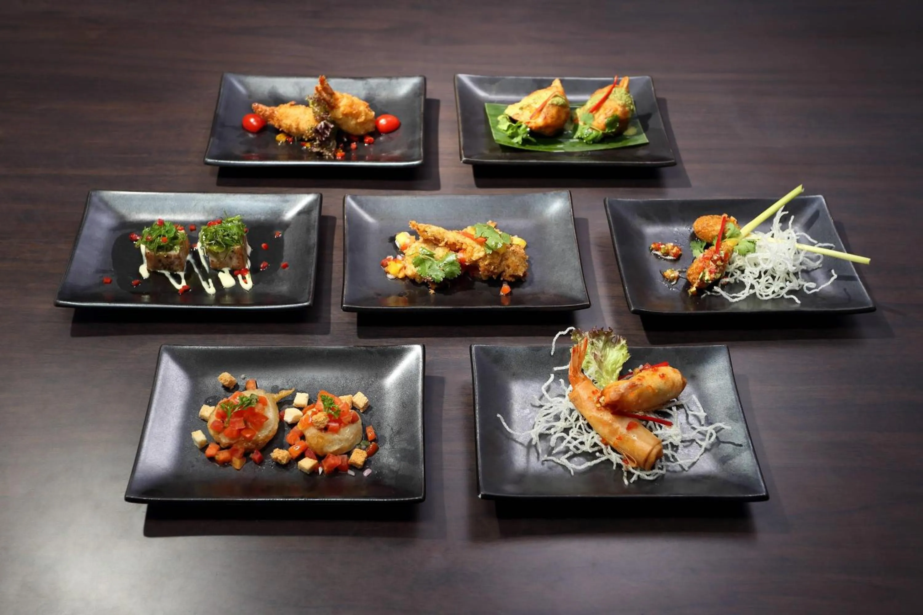 Restaurant/places to eat in Le Meridien Phuket Beach Resort