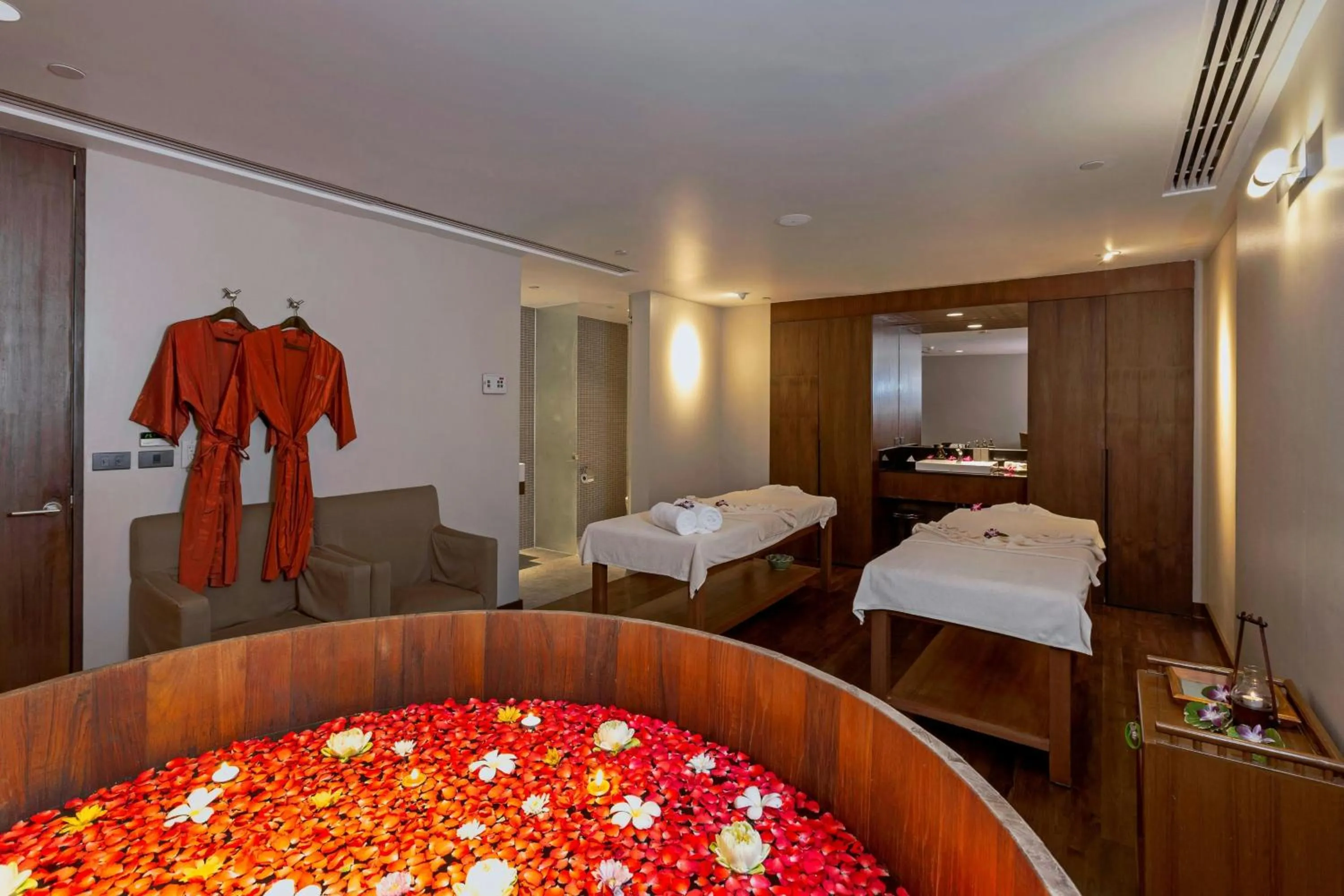 Spa and wellness centre/facilities in Le Meridien Phuket Beach Resort