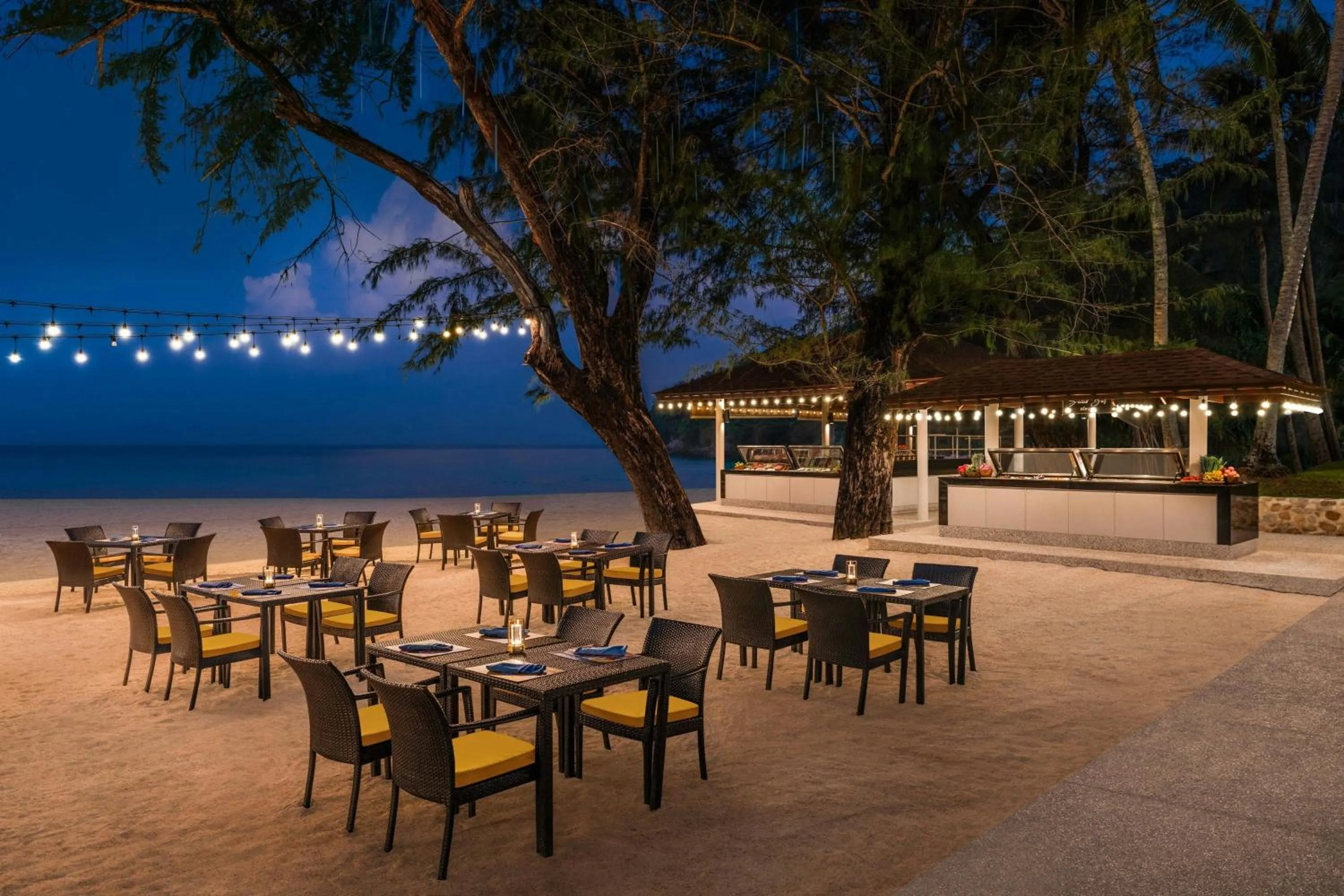 Beach in Le Meridien Phuket Beach Resort