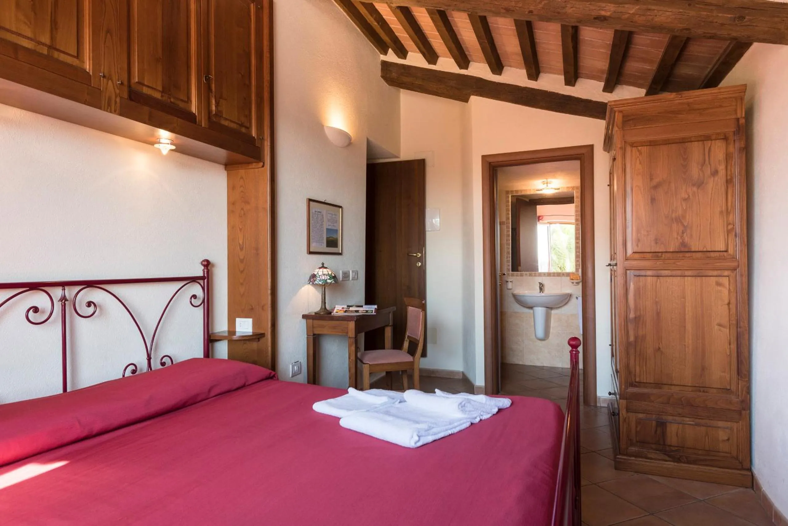 Photo of the whole room, Bed in Bed & Breakfast Suvereto