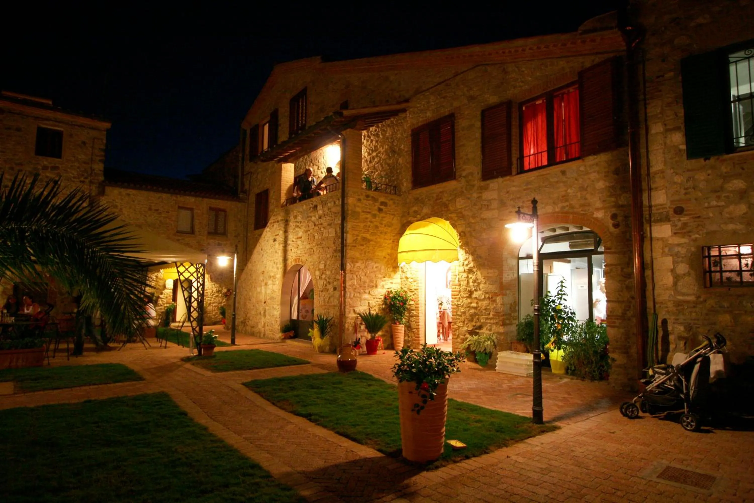 Garden in Bed & Breakfast Suvereto