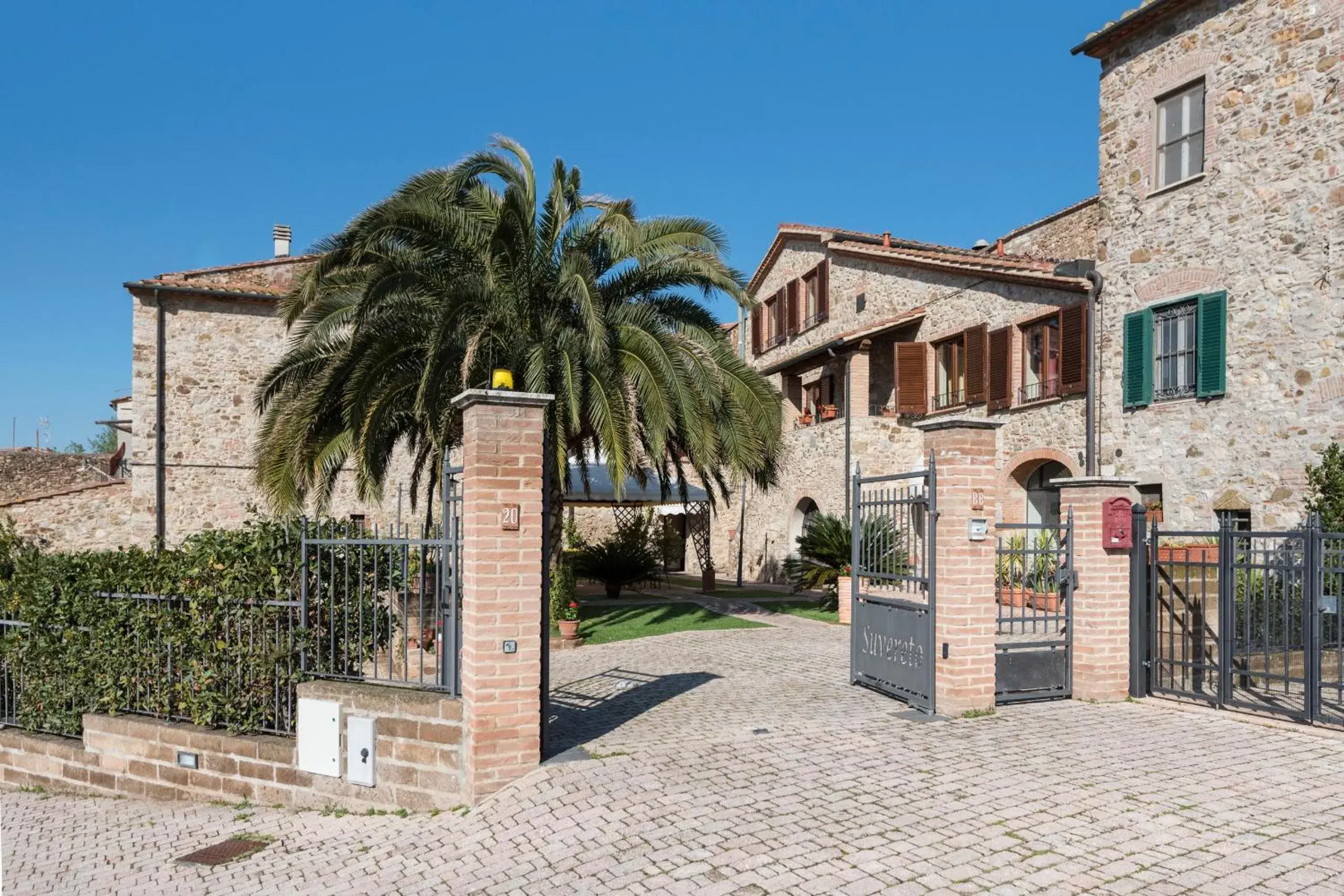 Bed & Breakfast Suvereto Bed & Breakfast Suvereto
