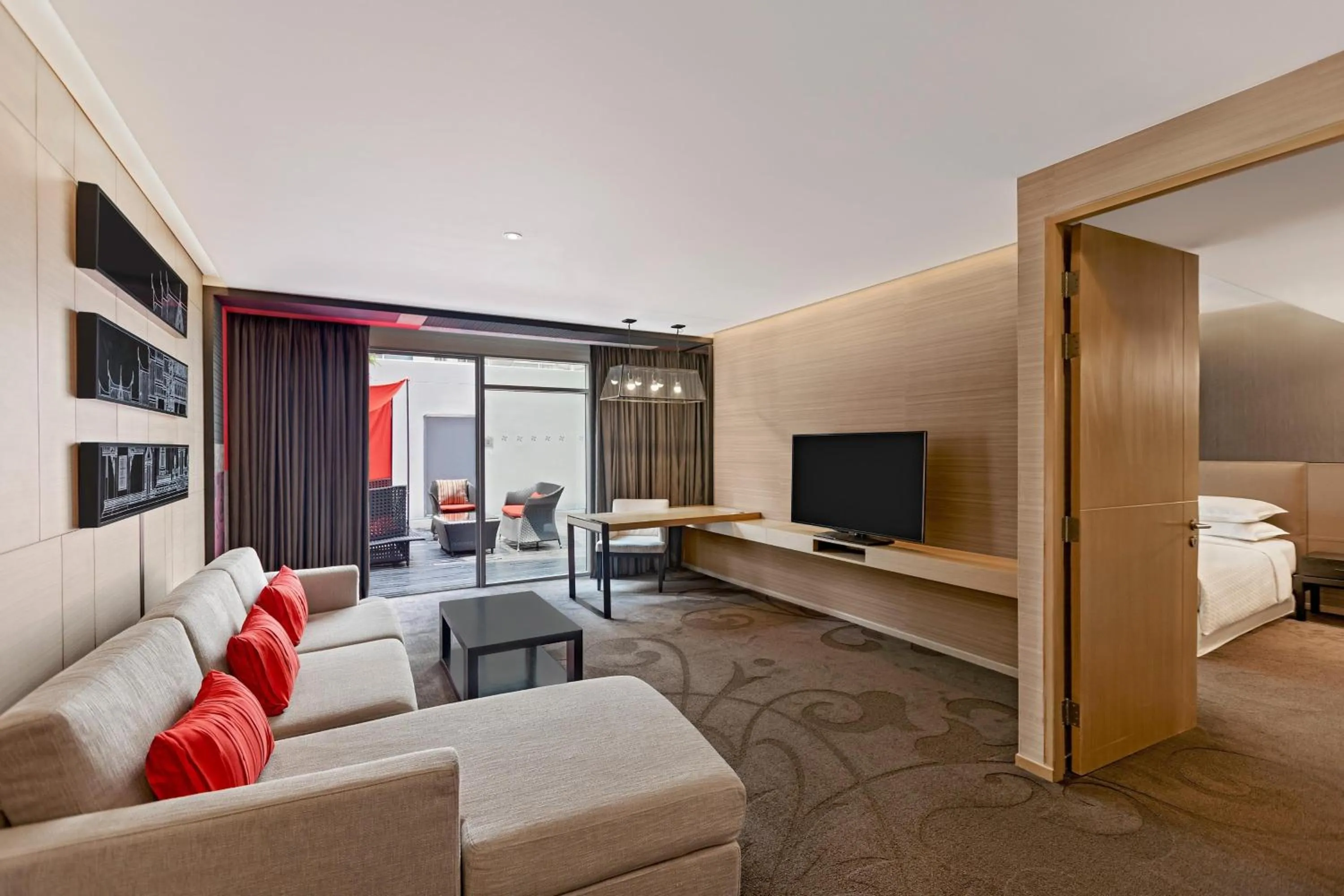 Photo of the whole room, Bed in Four Points by Sheraton Bangkok, Sukhumvit 15