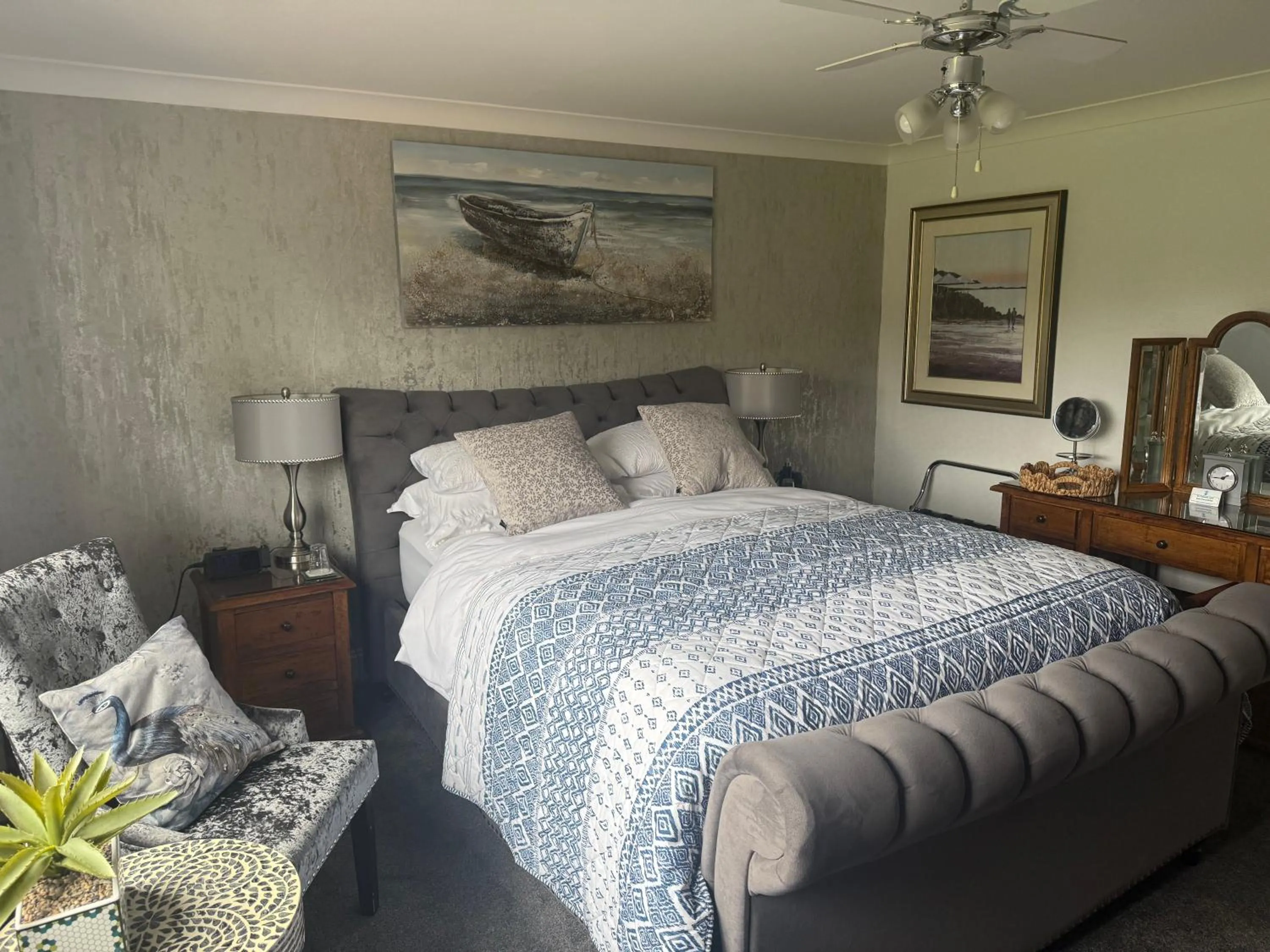 Bed in Beechwood B and B