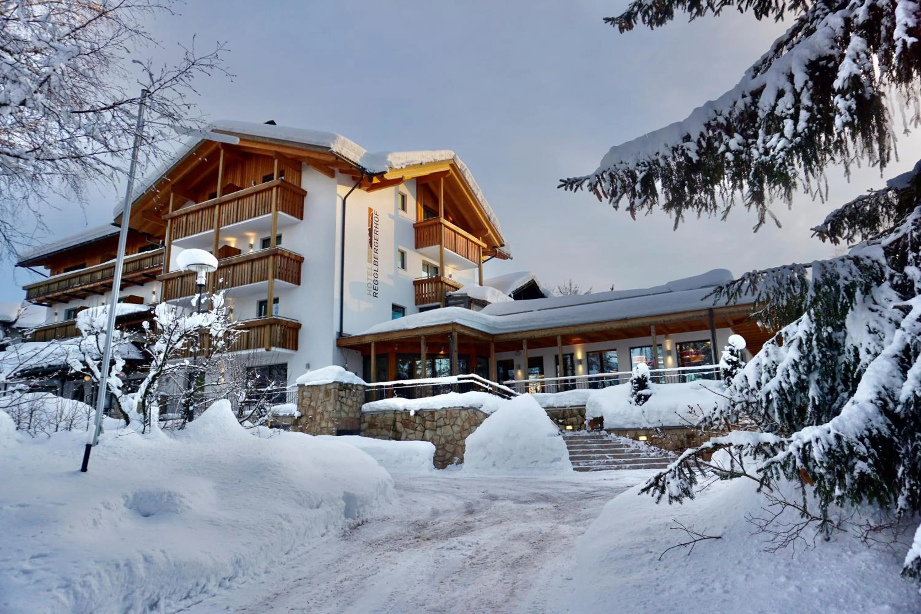 Facade/entrance in Hotel Regglbergerhof