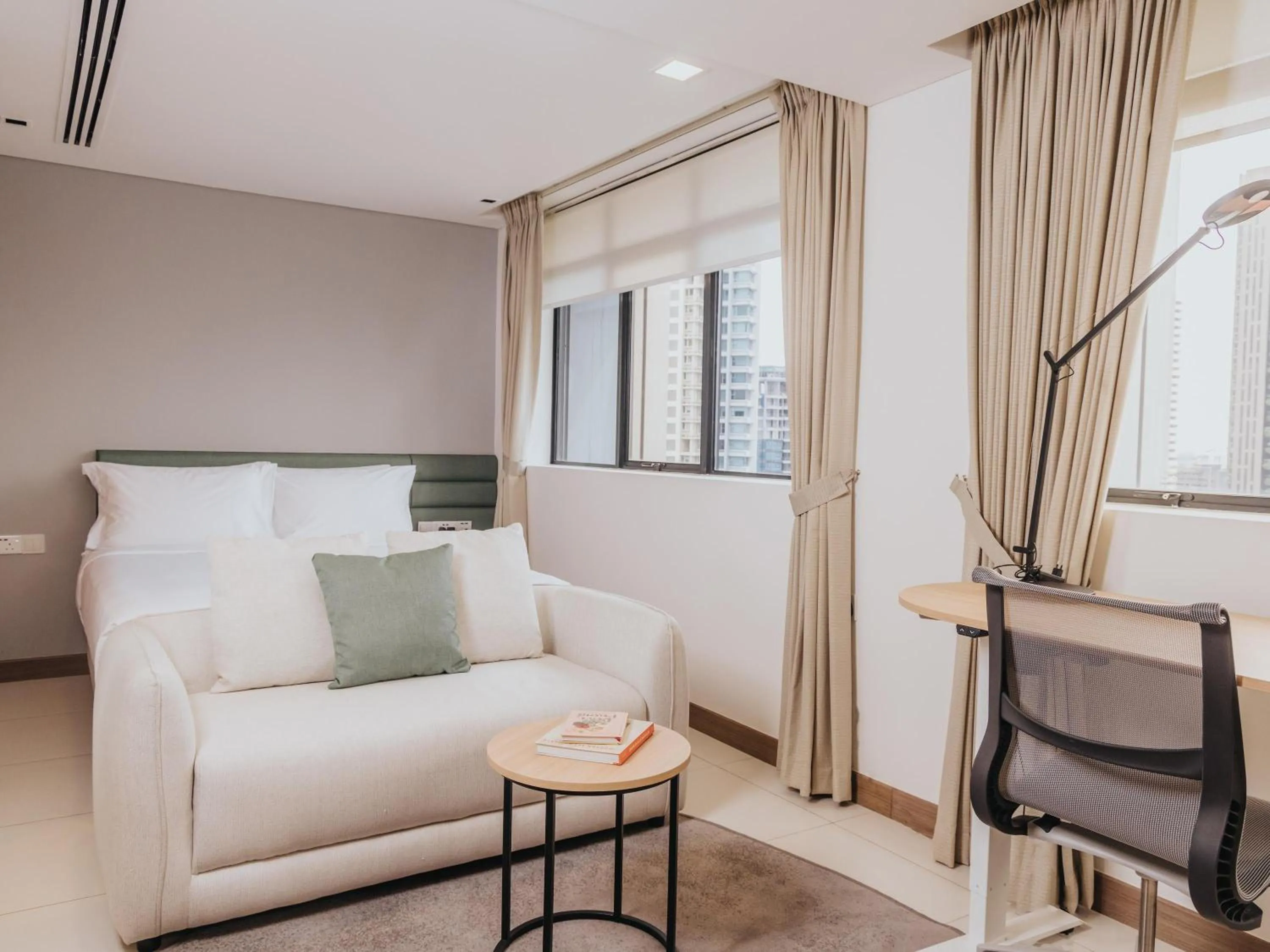 Bedroom in Novotel Living Singapore Orchard