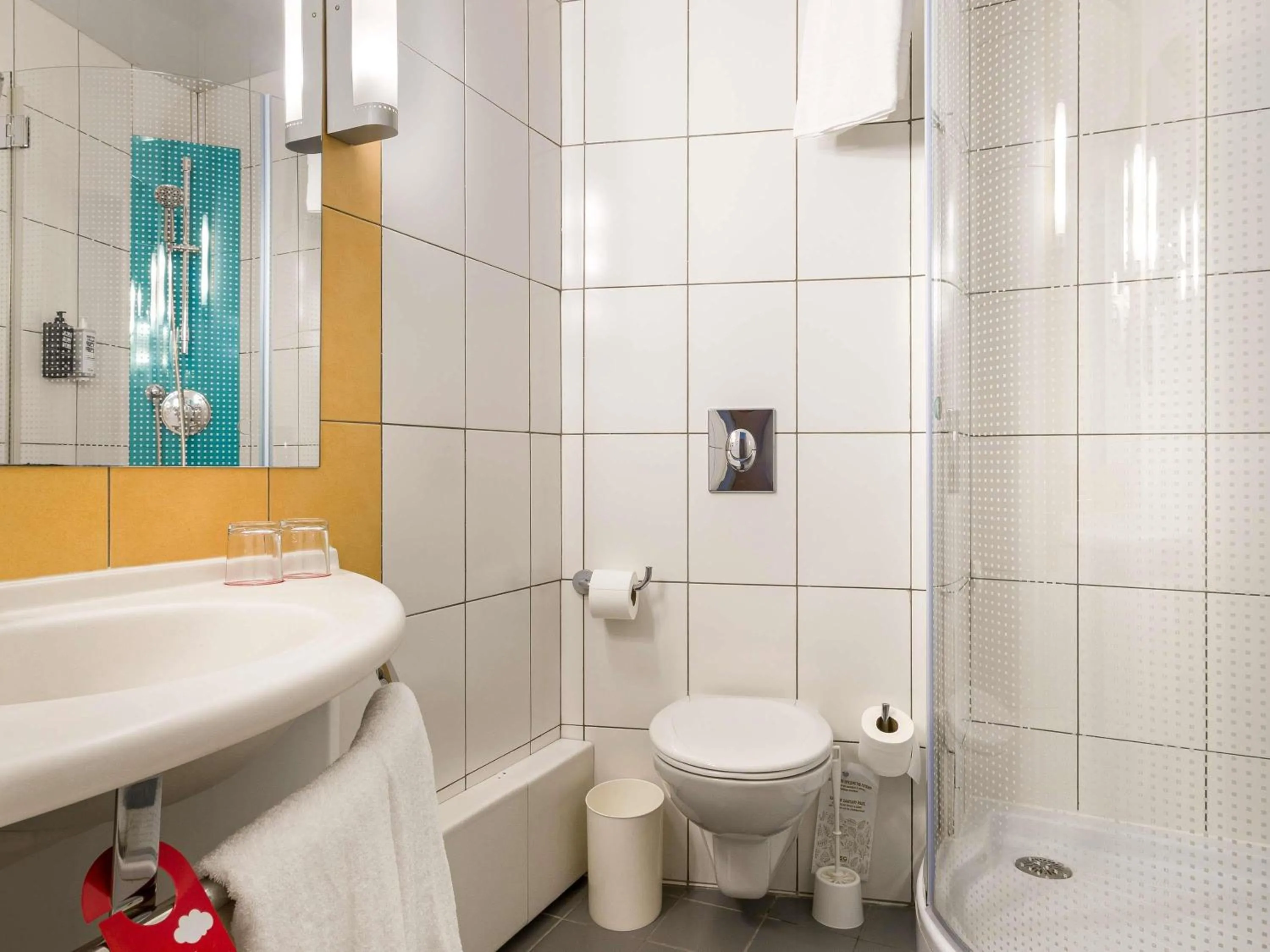 Bedroom in ibis Kyiv City Center