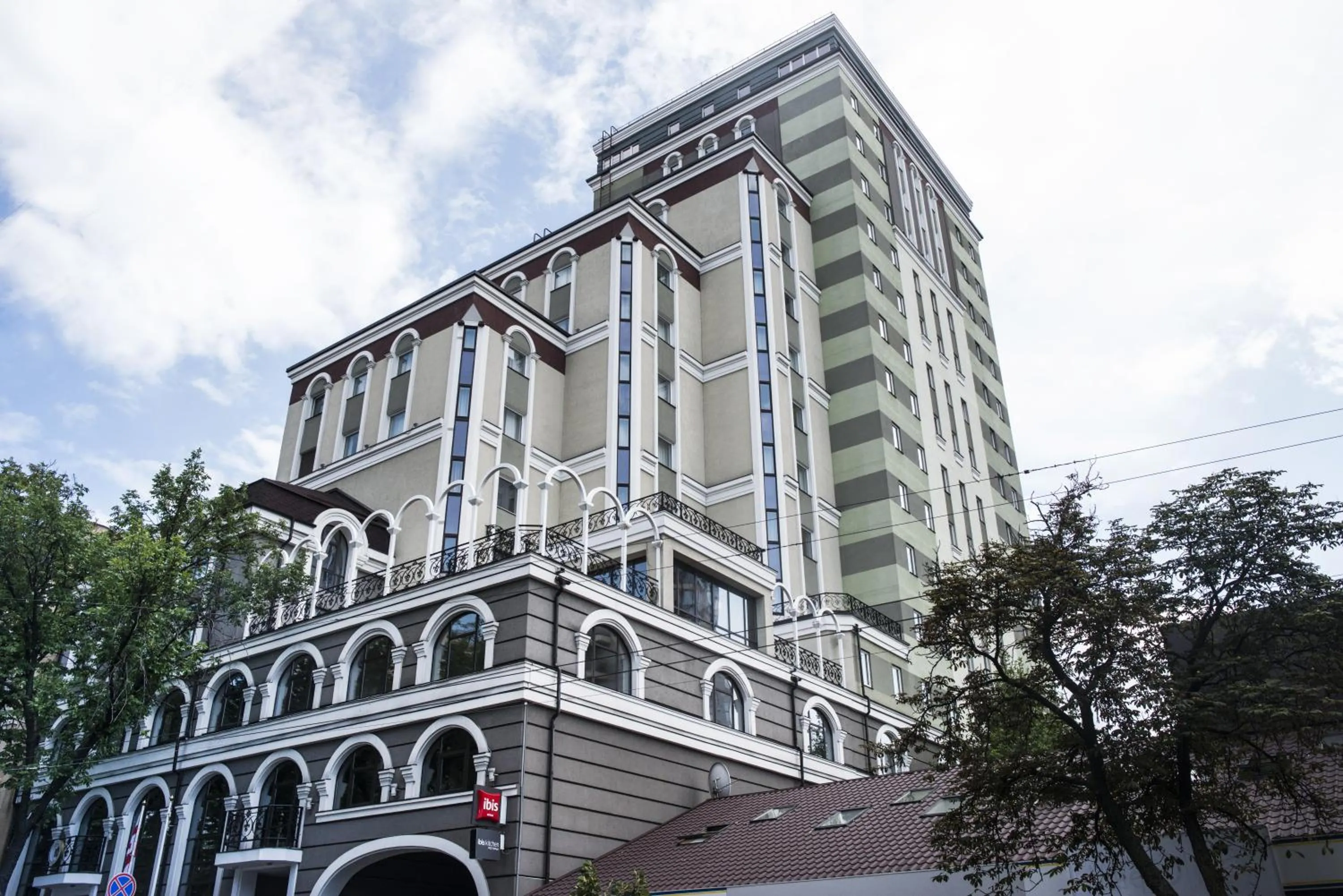 Property building in ibis Kyiv City Center