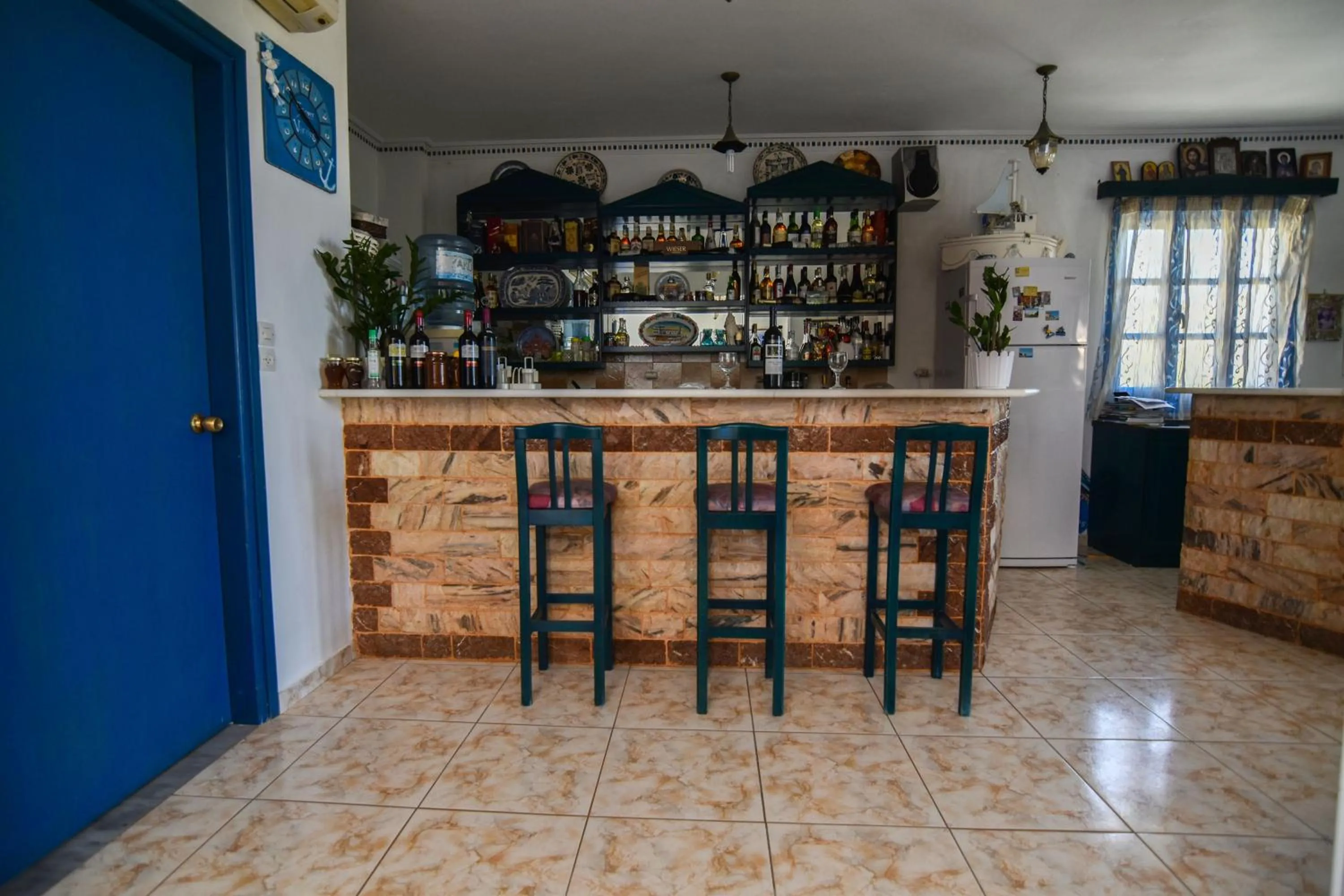 Vardes Hotel Studios