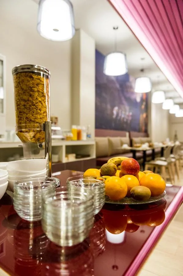 Food in Hôtel Le Châteaubriant