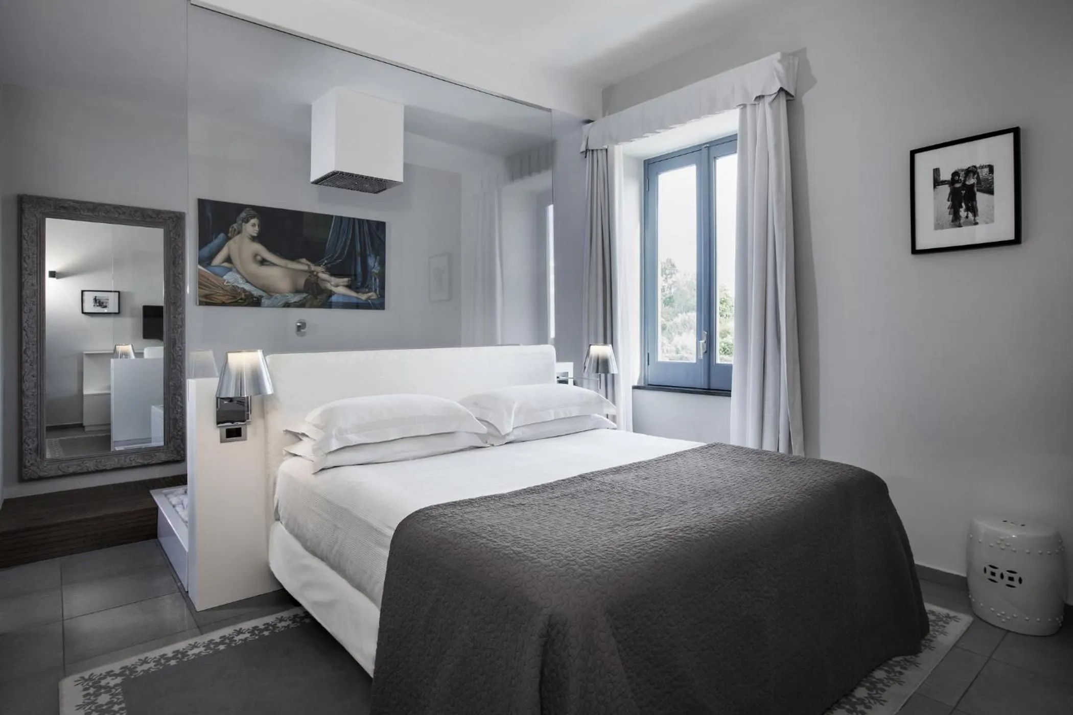 Bedroom, Bed in La Suite Boutique Hotel