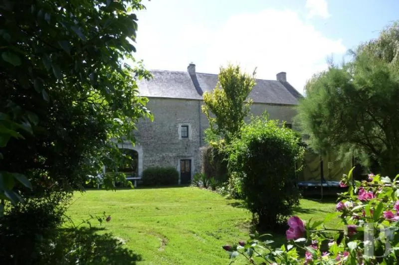 Property building in La Mare aux 3 Diables