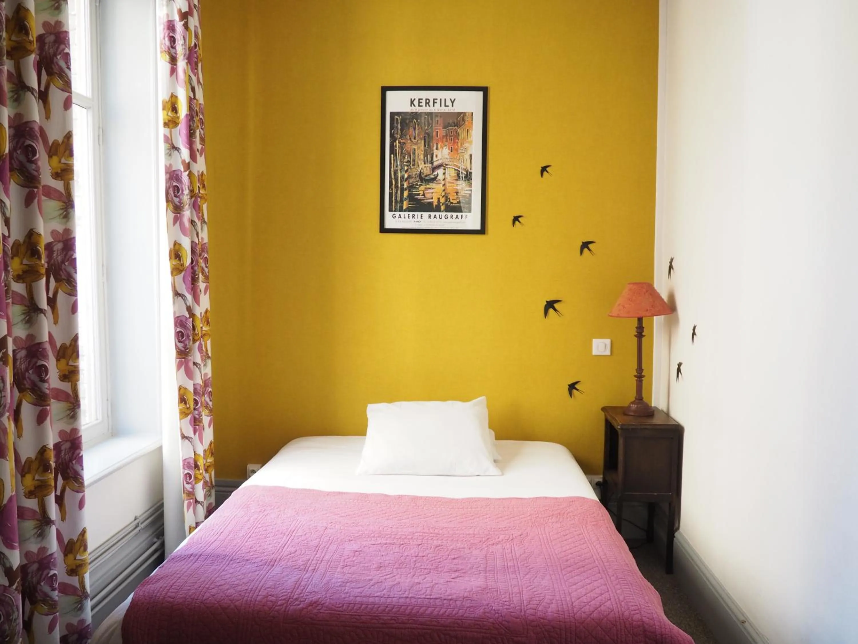 Bedroom, Bed in Hôtel La Villa Lorraine