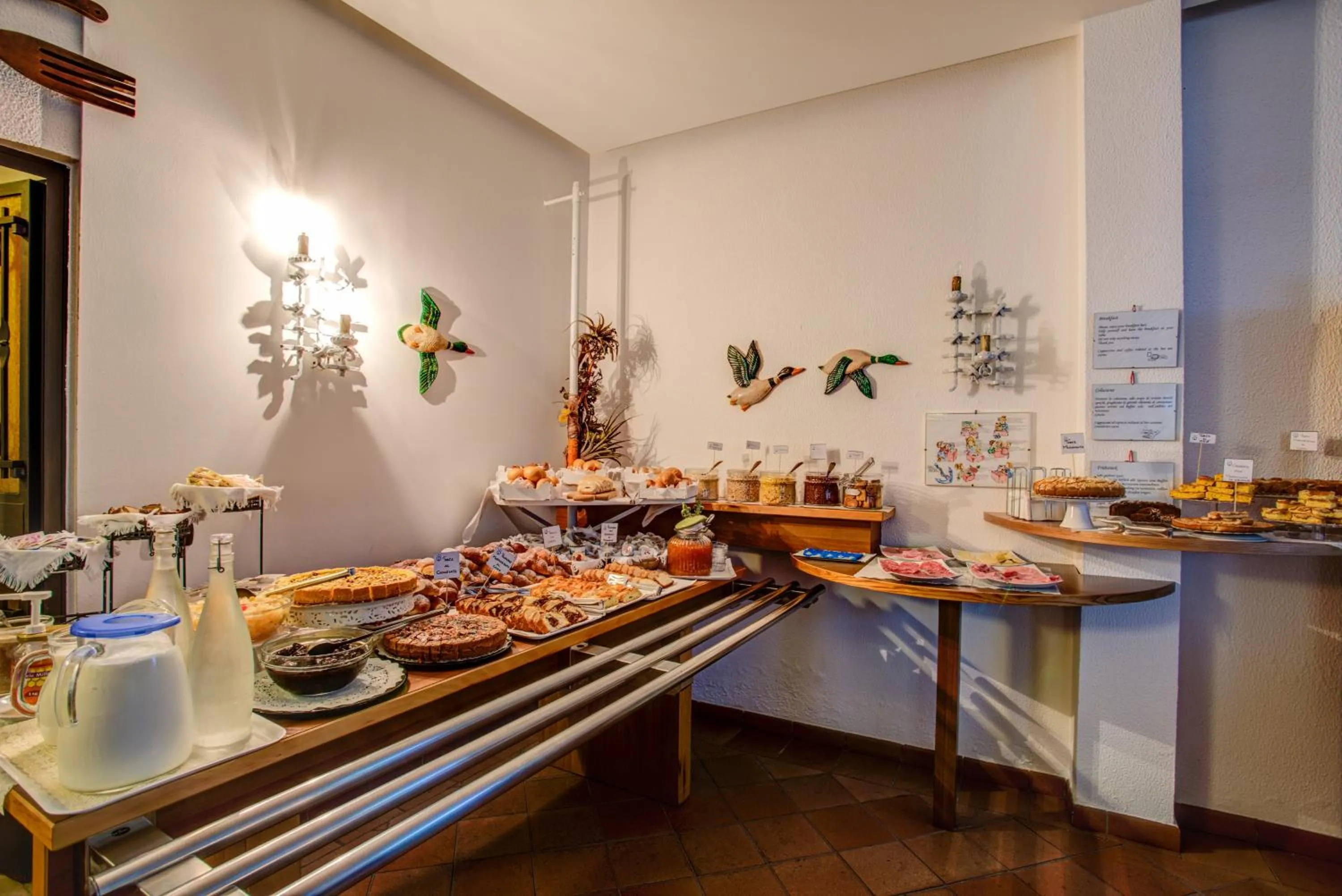 Ancora Hotel & Residence