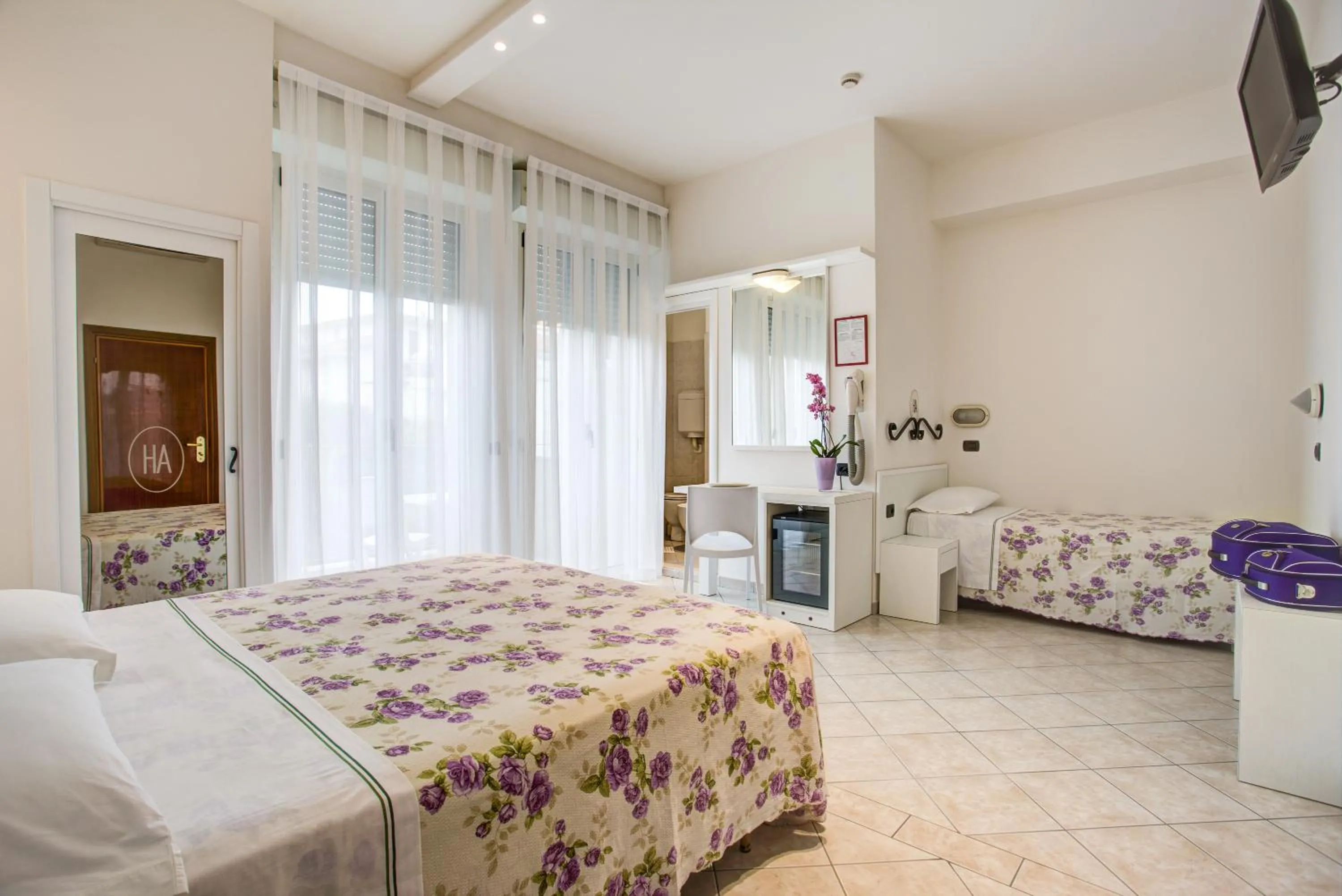 Ancora Hotel & Residence