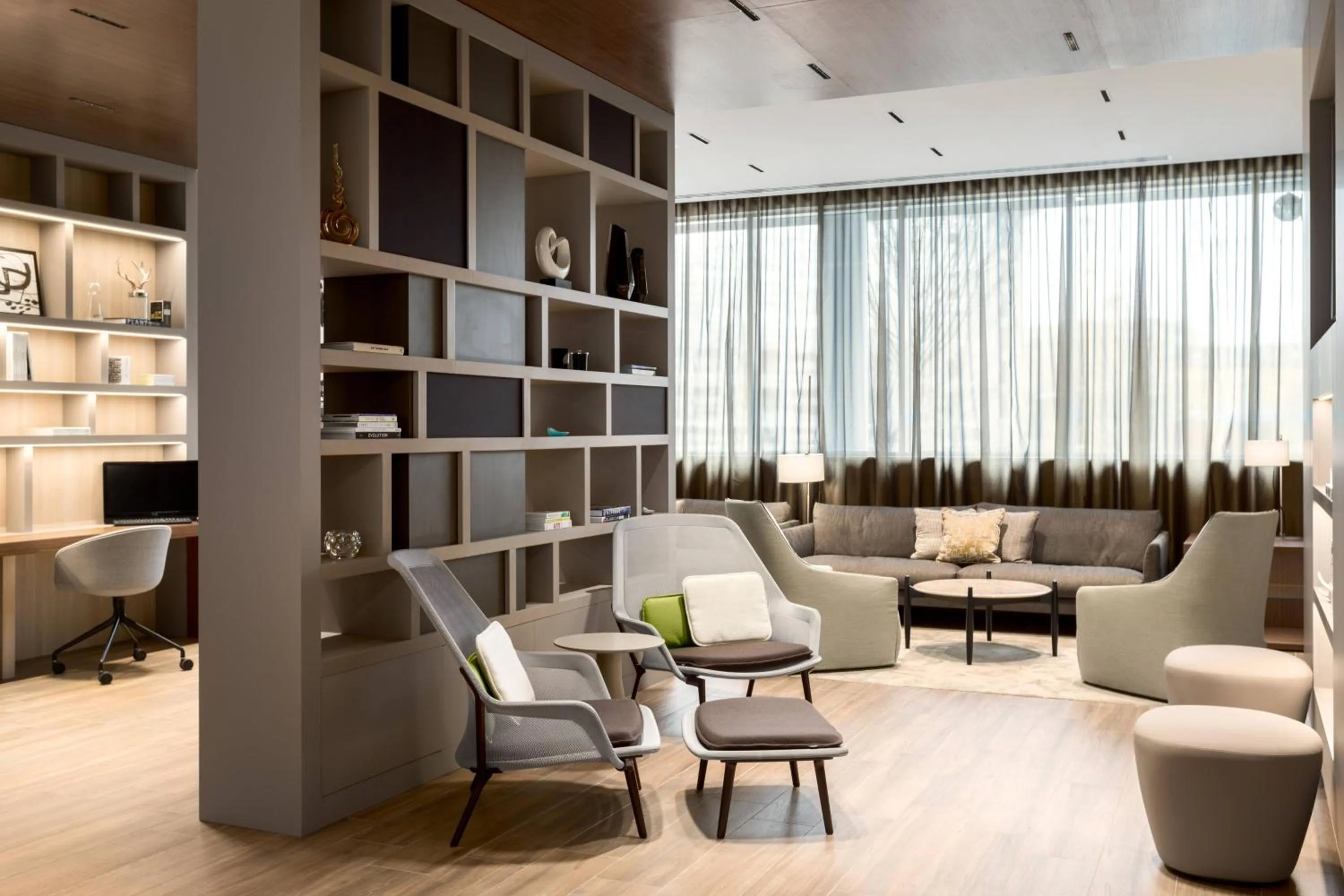 Lounge or bar in AC Hotel by Marriott Belfast