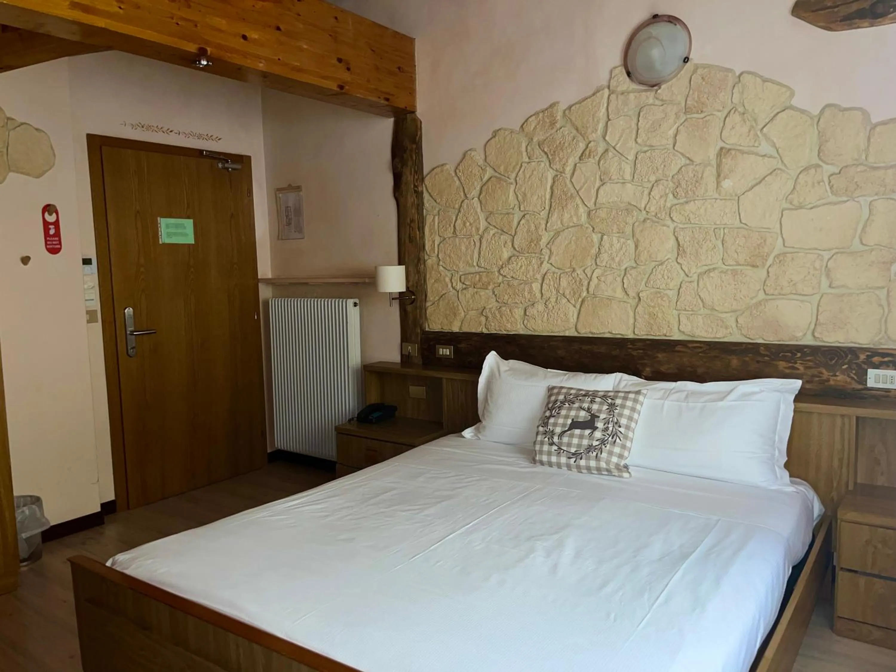 Bed in Hotel Rododendro Val di Fassa