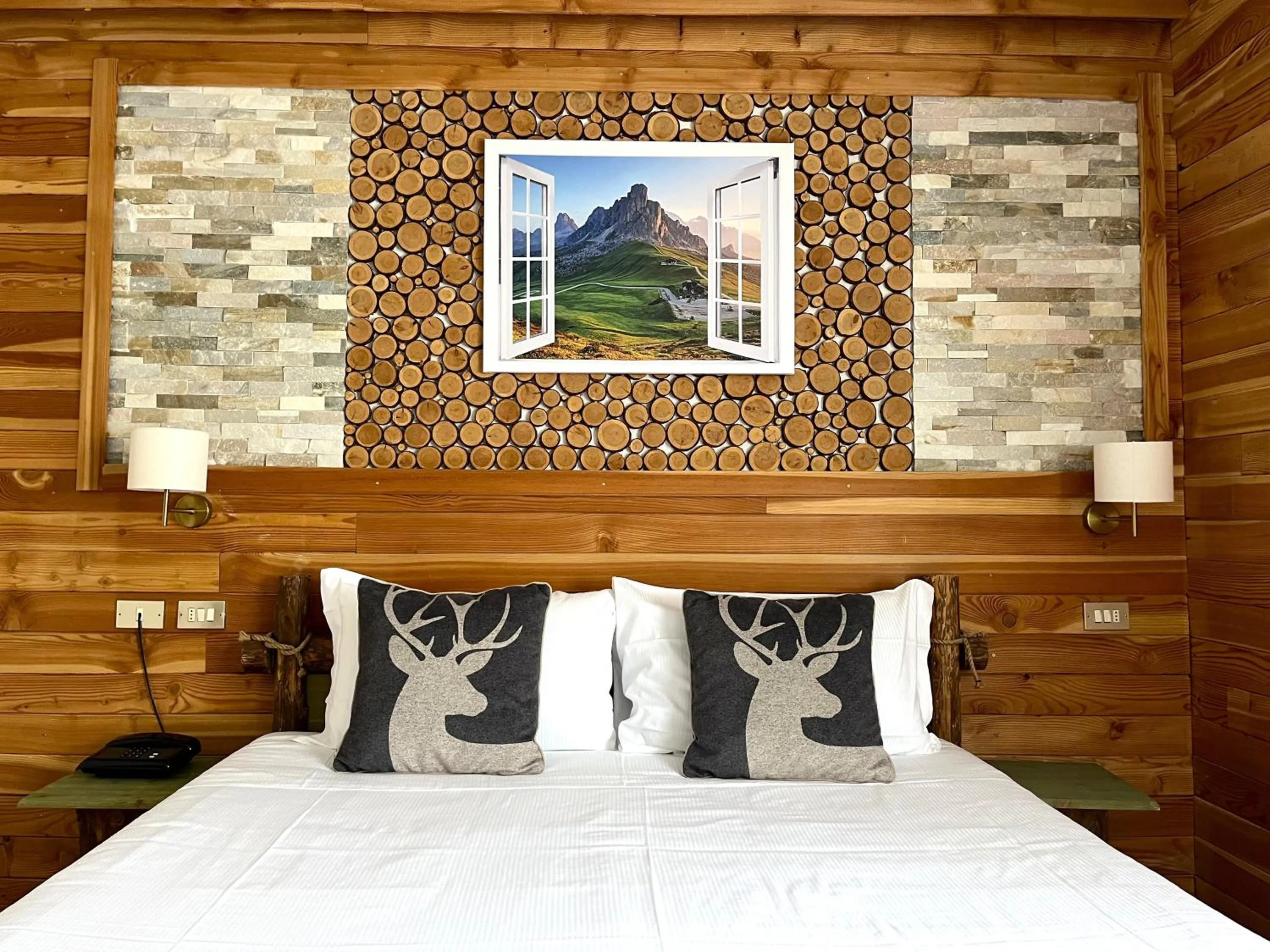 Bed in Hotel Rododendro Val di Fassa