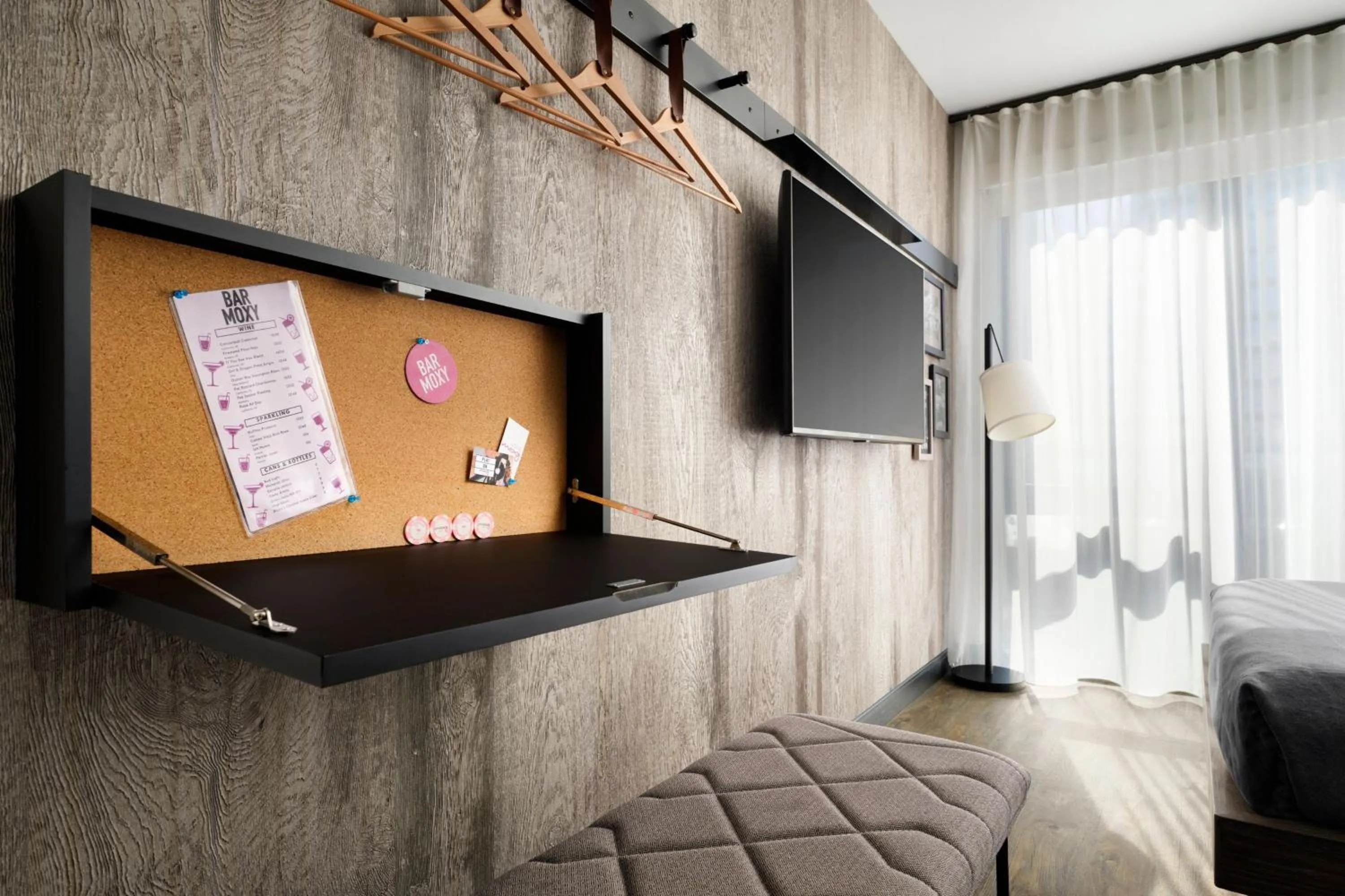 Photo of the whole room in Moxy Chicago Downtown